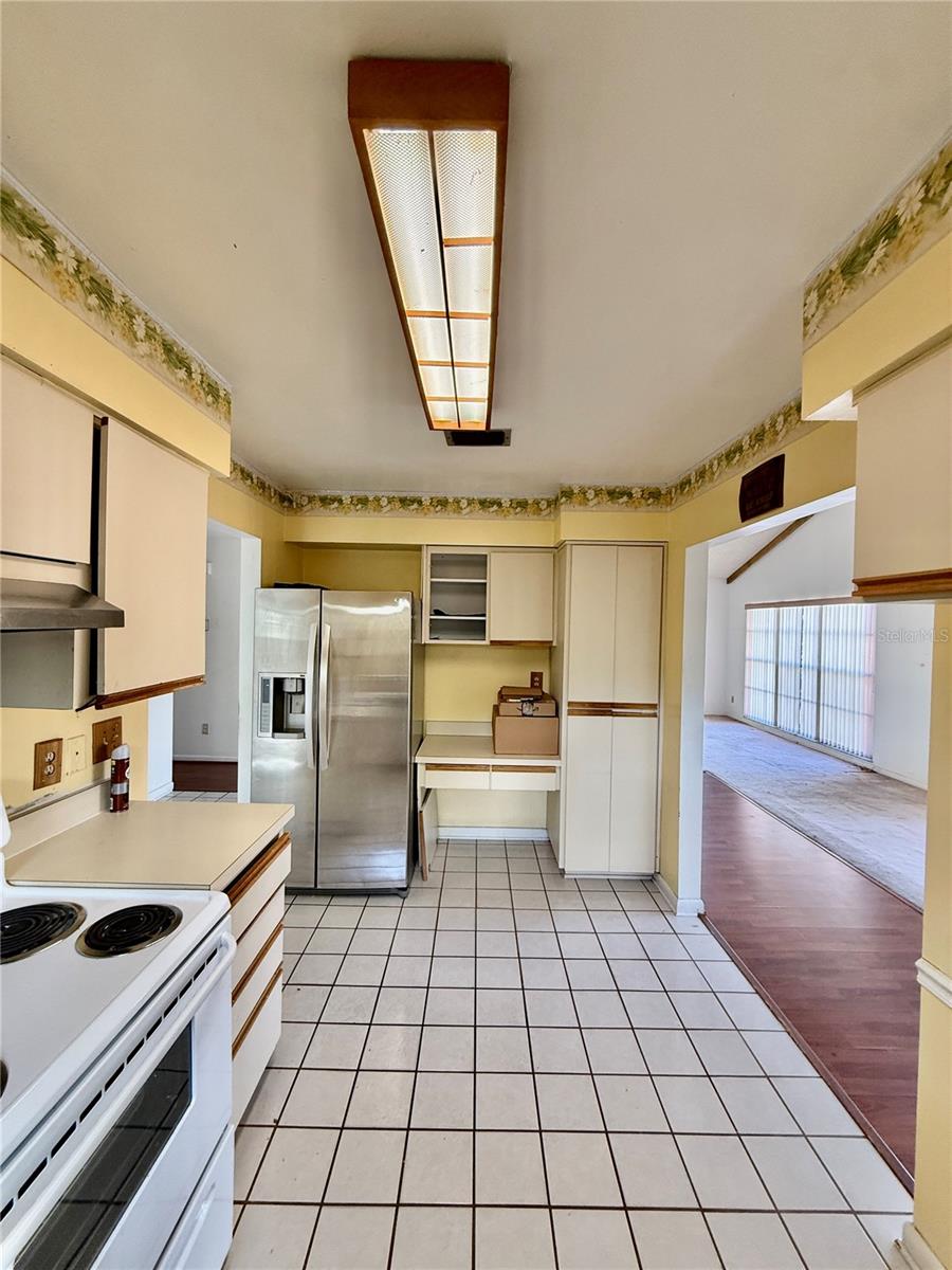 Listing photo id 23 for 7314 Woodhall Court