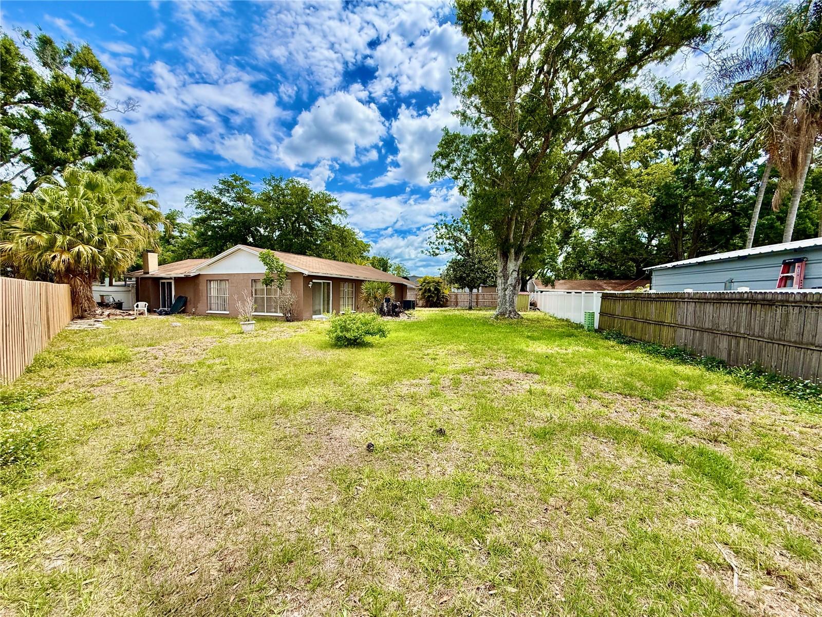 Listing photo id 30 for 7314 Woodhall Court