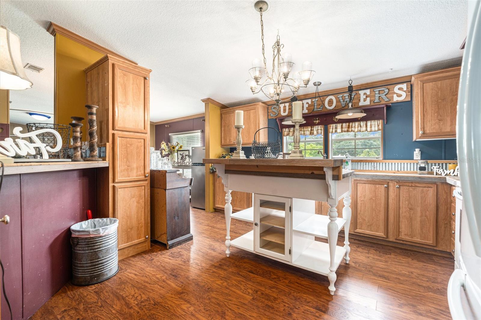 Image 10 of 50 For 3308 Eric James Court