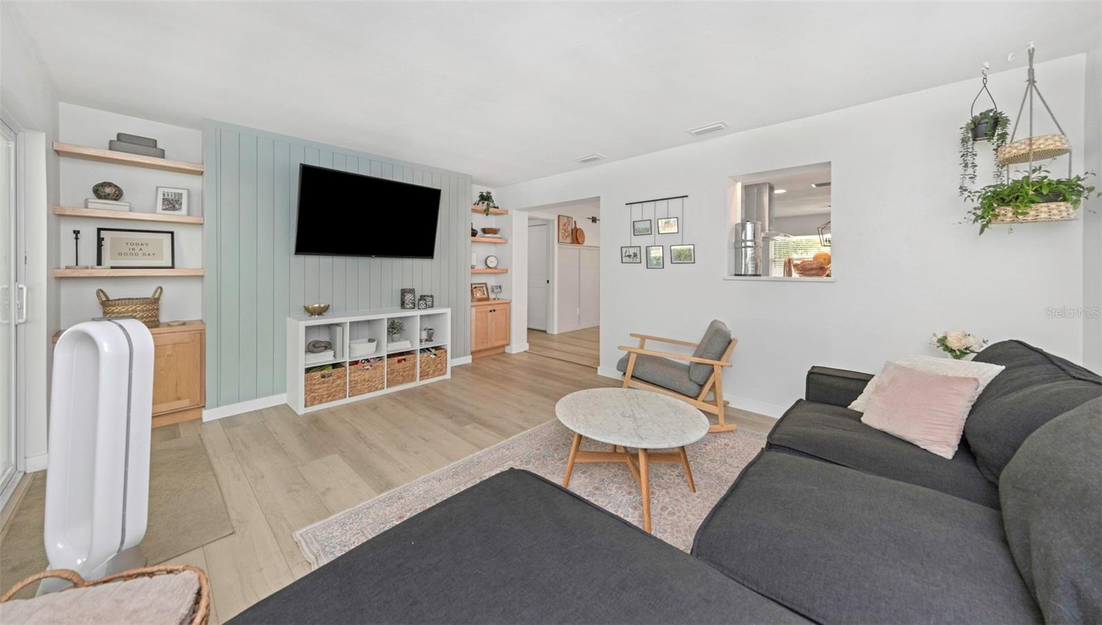 Image 11 of 36 For 1098 Phyllis Avenue