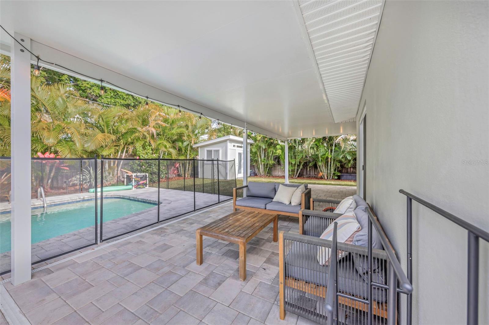 Image 24 of 36 For 1098 Phyllis Avenue