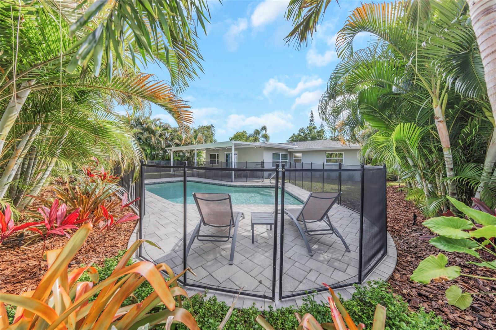 Image 26 of 36 For 1098 Phyllis Avenue