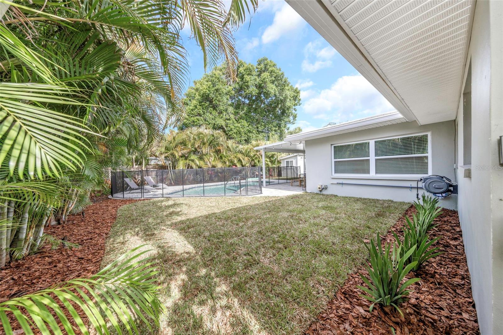 Image 27 of 36 For 1098 Phyllis Avenue