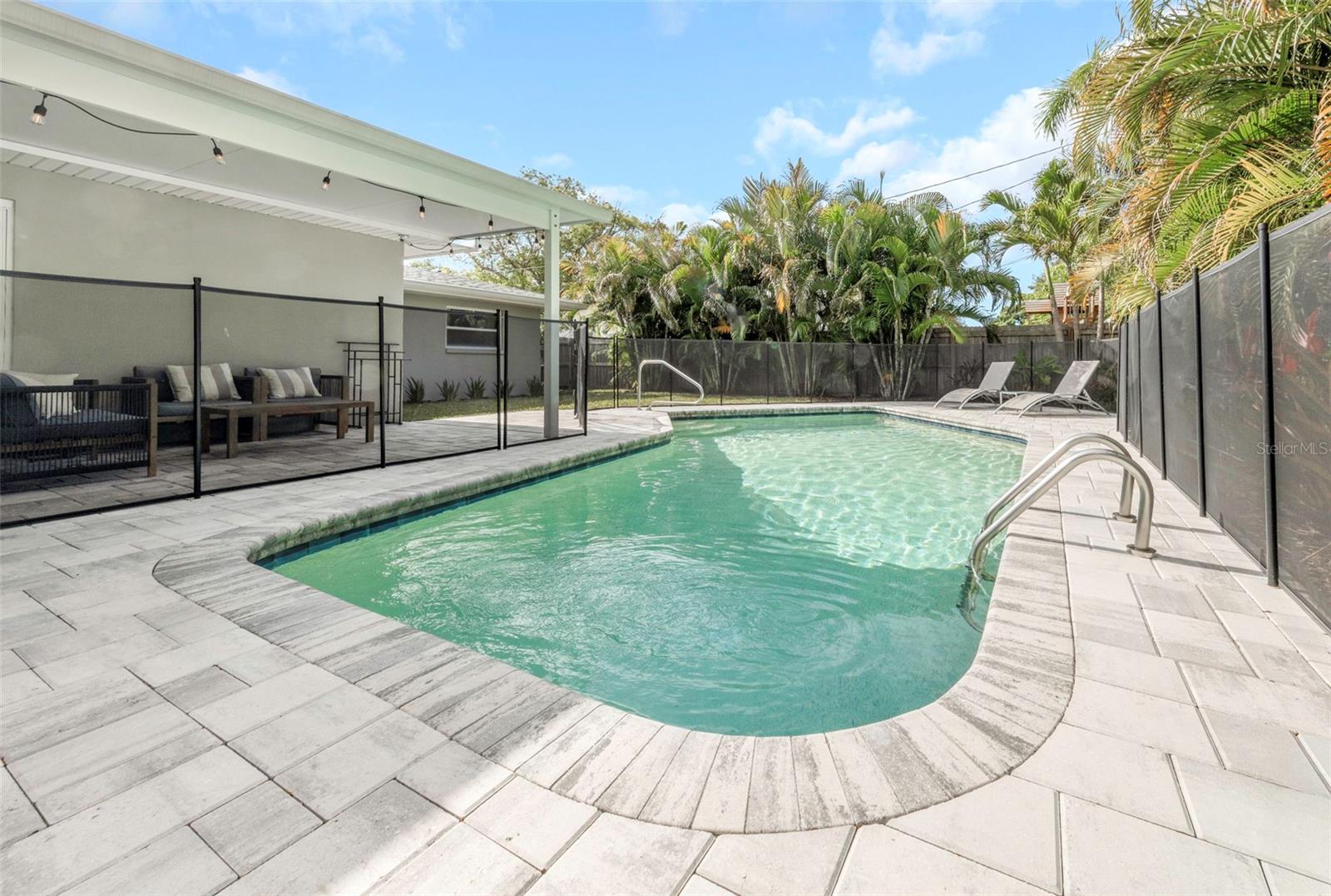 Image 4 of 36 For 1098 Phyllis Avenue