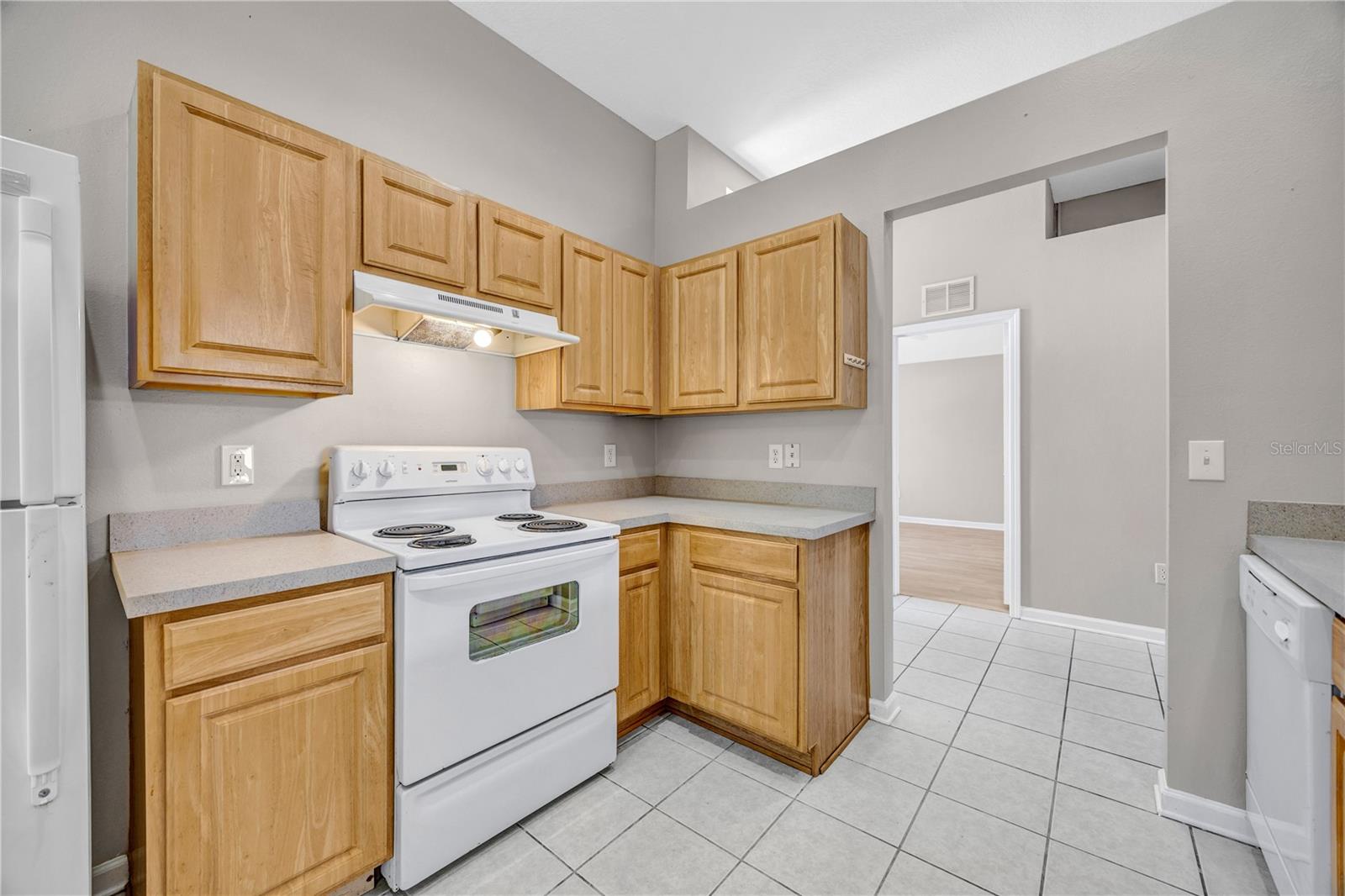 Image 10 of 63 For 30435 Annadale Drive