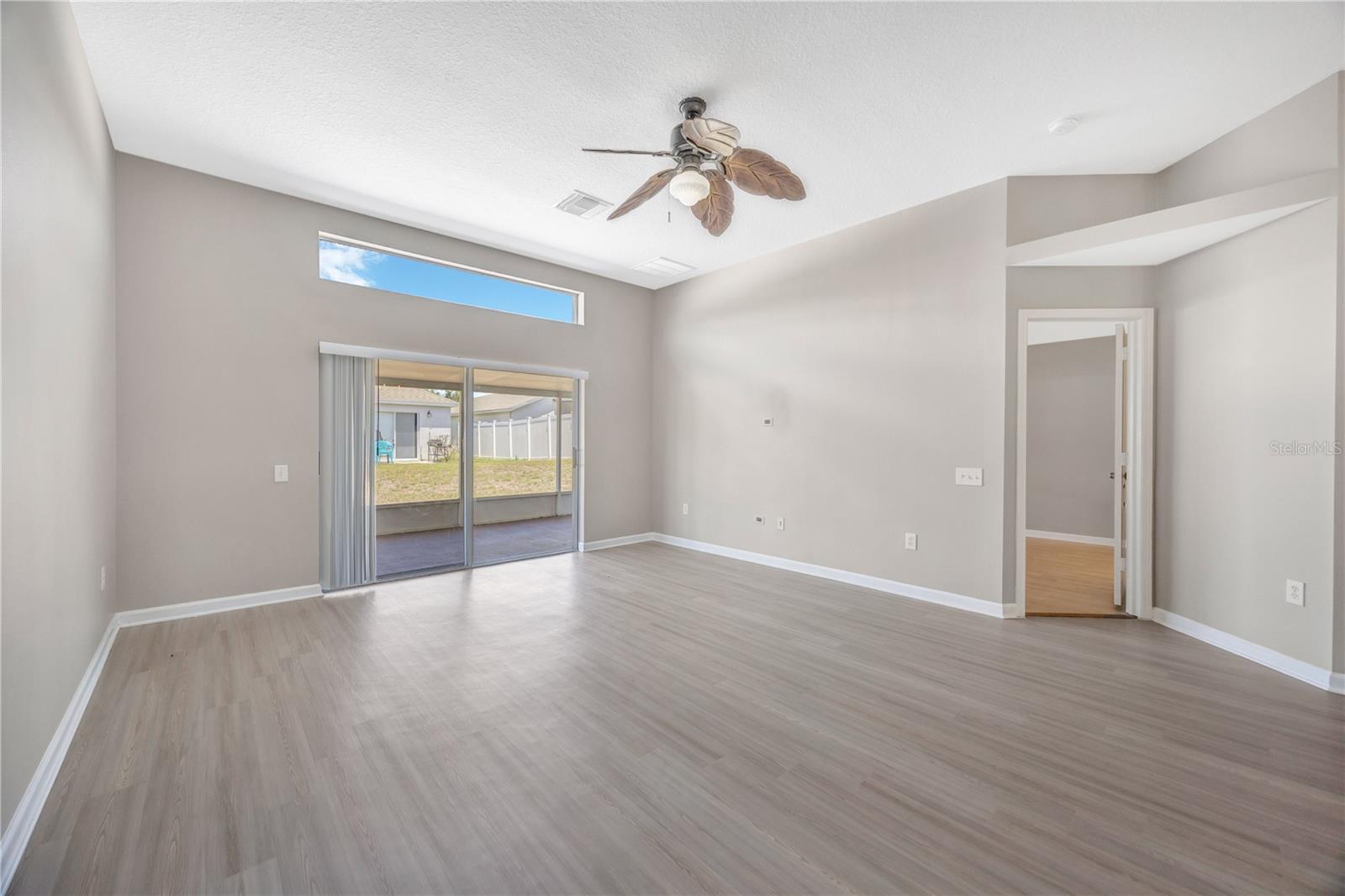 Image 13 of 63 For 30435 Annadale Drive