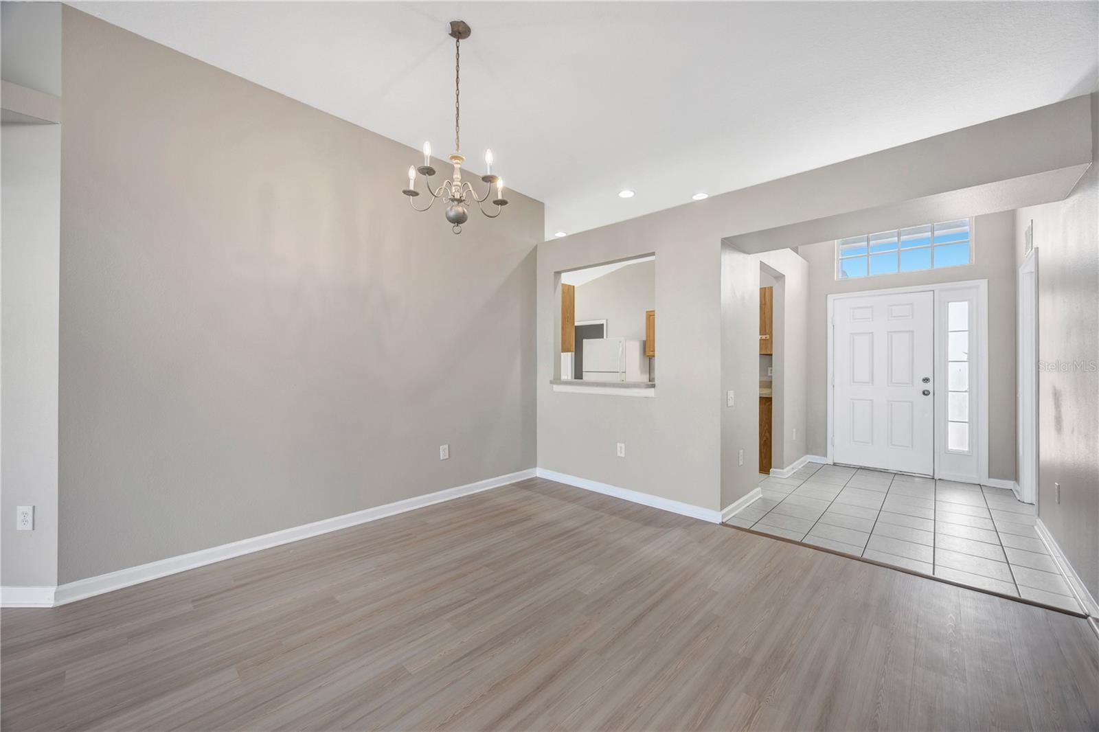 Image 18 of 63 For 30435 Annadale Drive