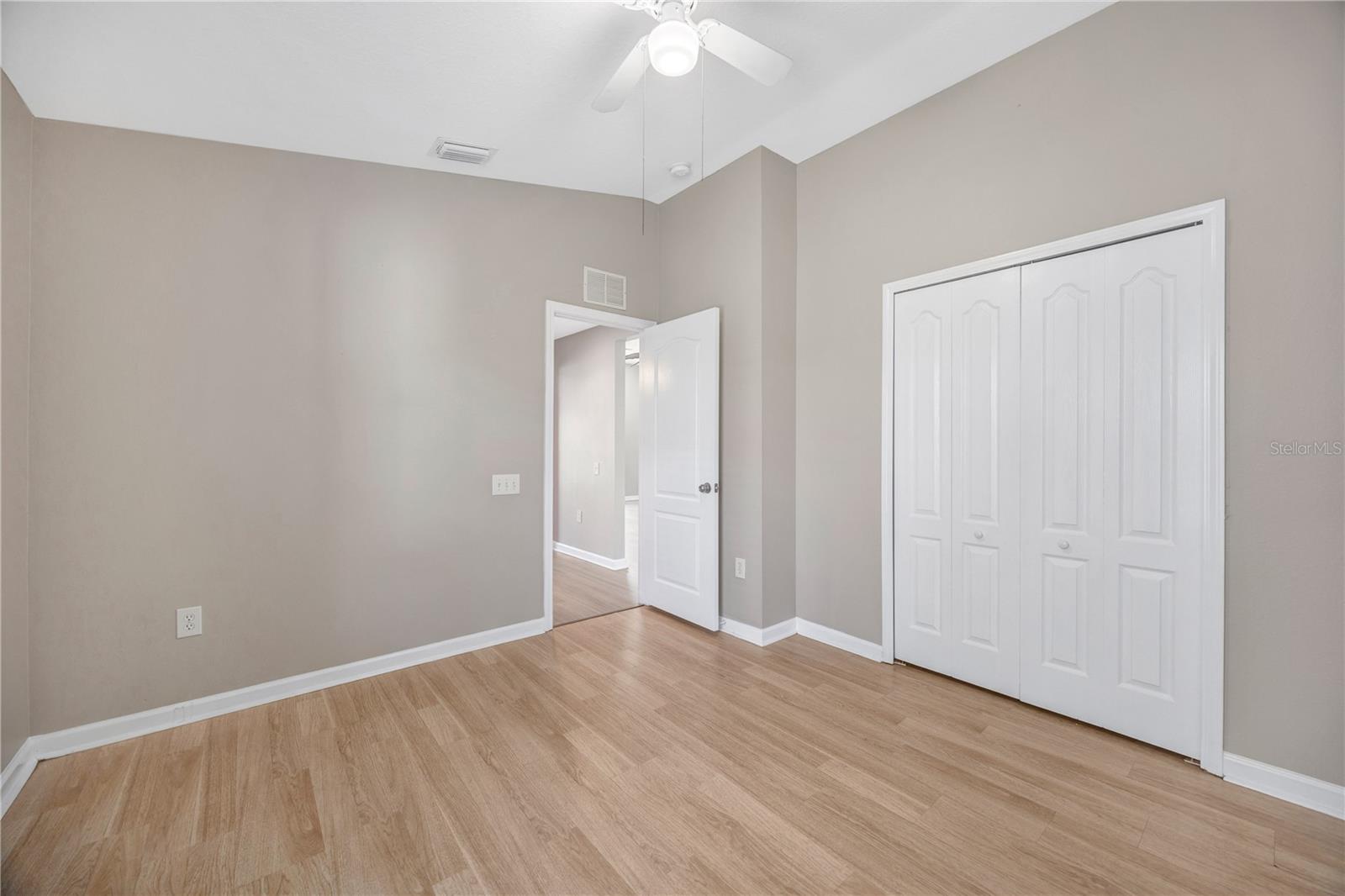 Image 27 of 63 For 30435 Annadale Drive