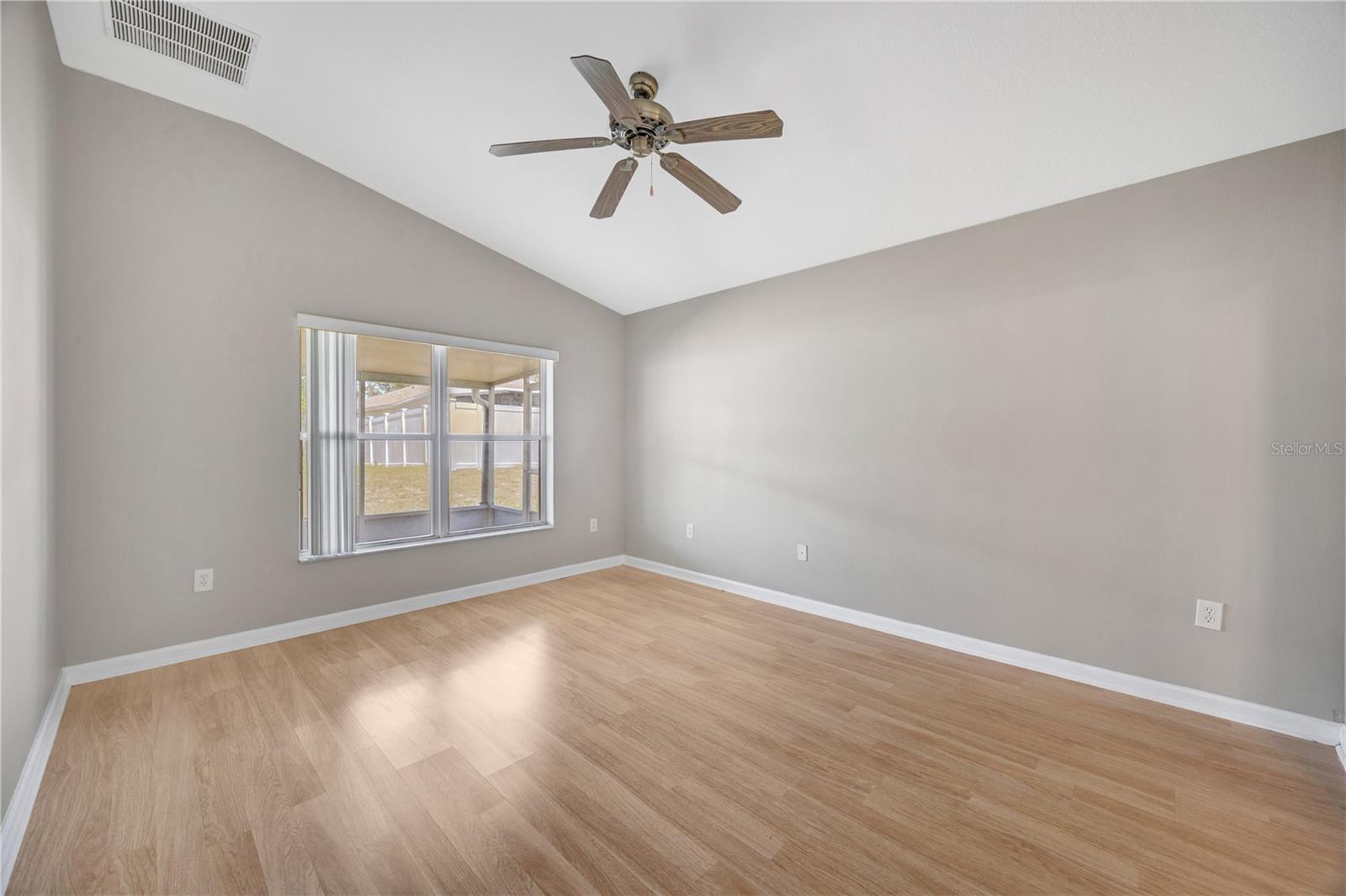 Image 33 of 63 For 30435 Annadale Drive