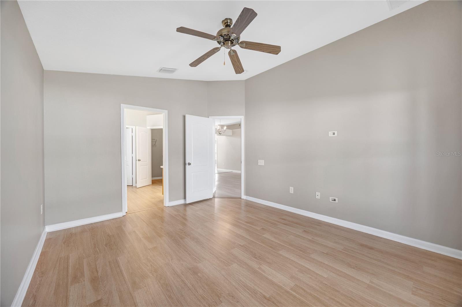 Image 35 of 63 For 30435 Annadale Drive