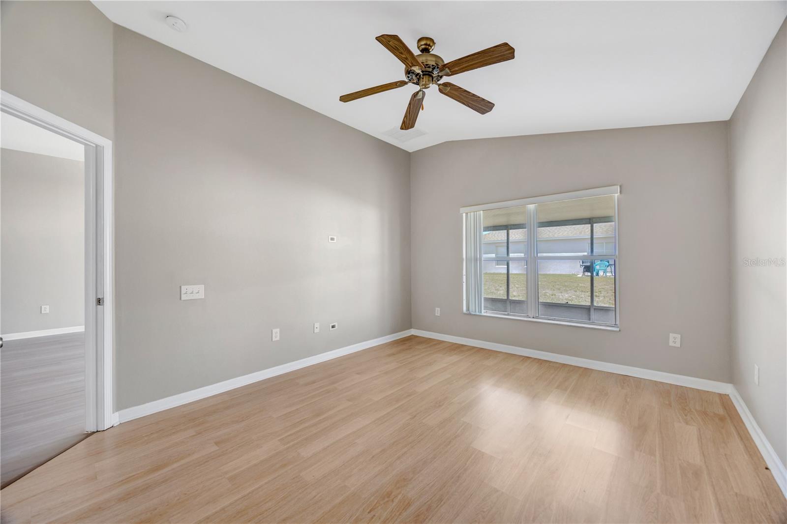 Image 36 of 63 For 30435 Annadale Drive