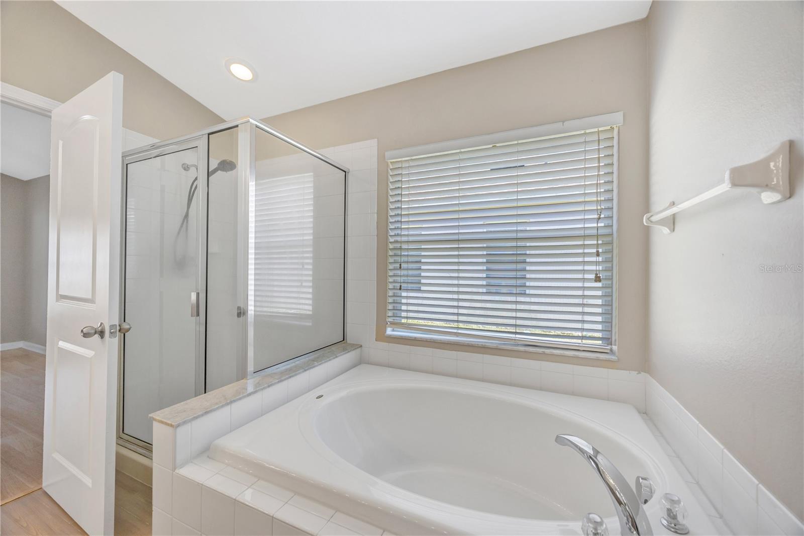 Image 39 of 63 For 30435 Annadale Drive