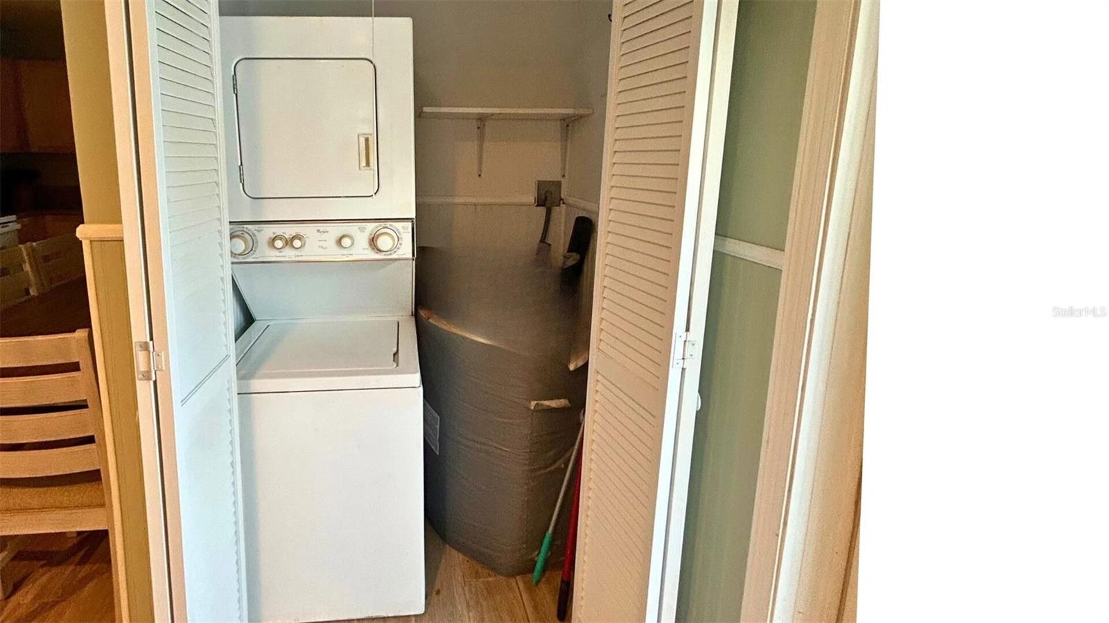 Image 18 of 19 For 770 Bay Esplanade  2