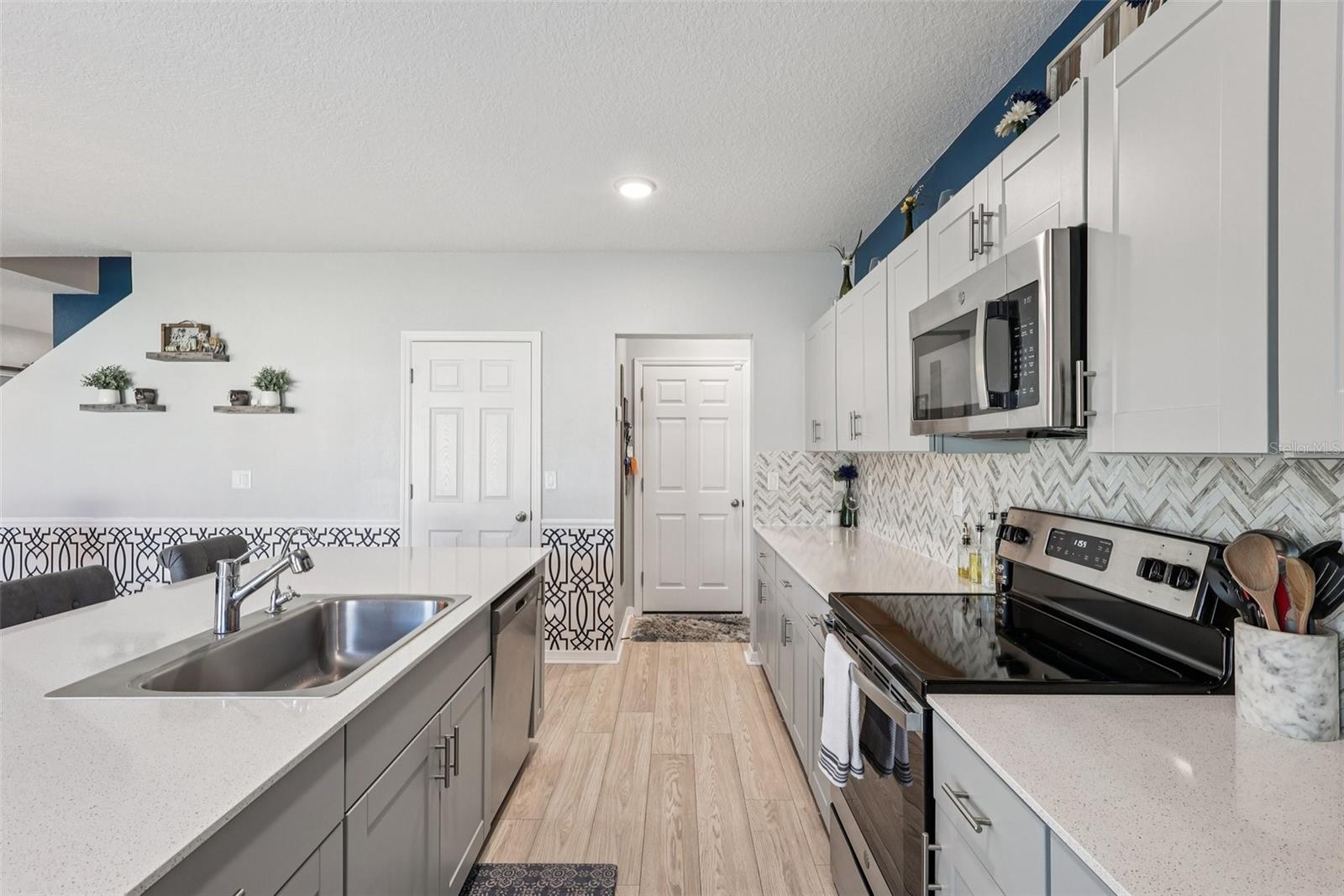 Image 10 of 28 For 5699 Siltstone Street