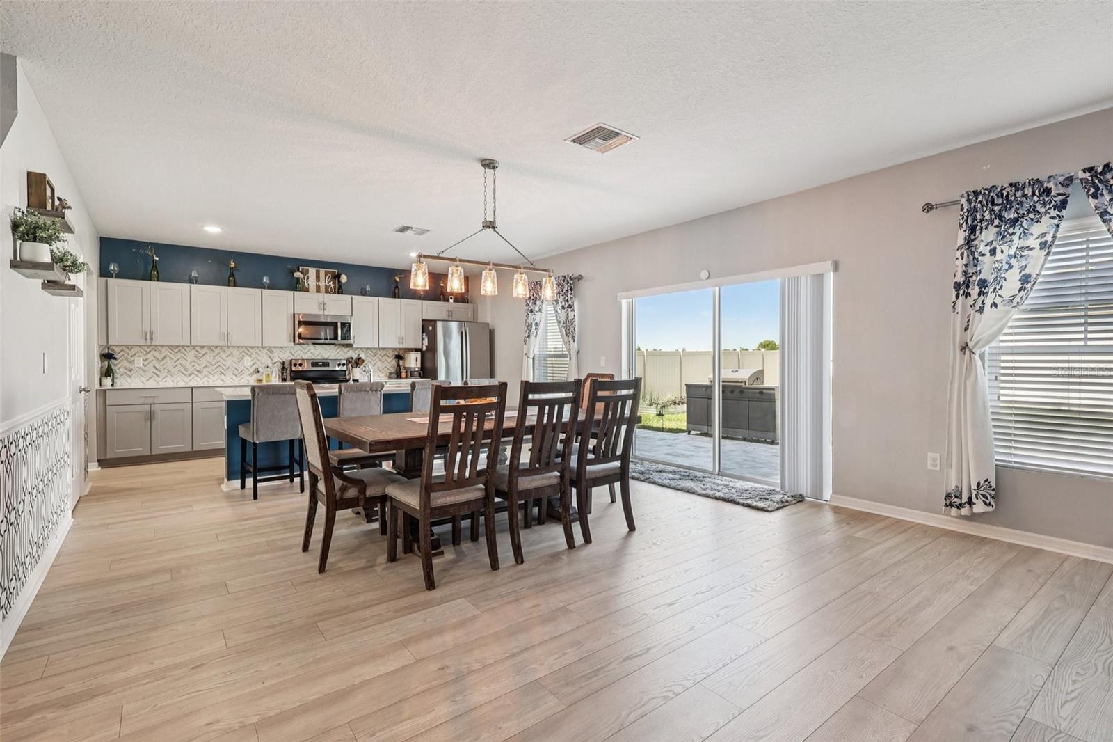 Image 7 of 28 For 5699 Siltstone Street