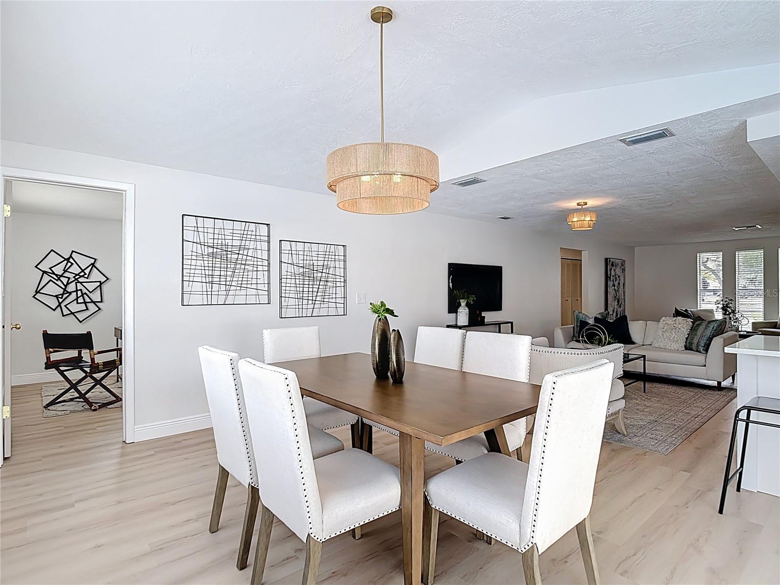 Image 11 of 39 For 8635 Gum Tree Avenue