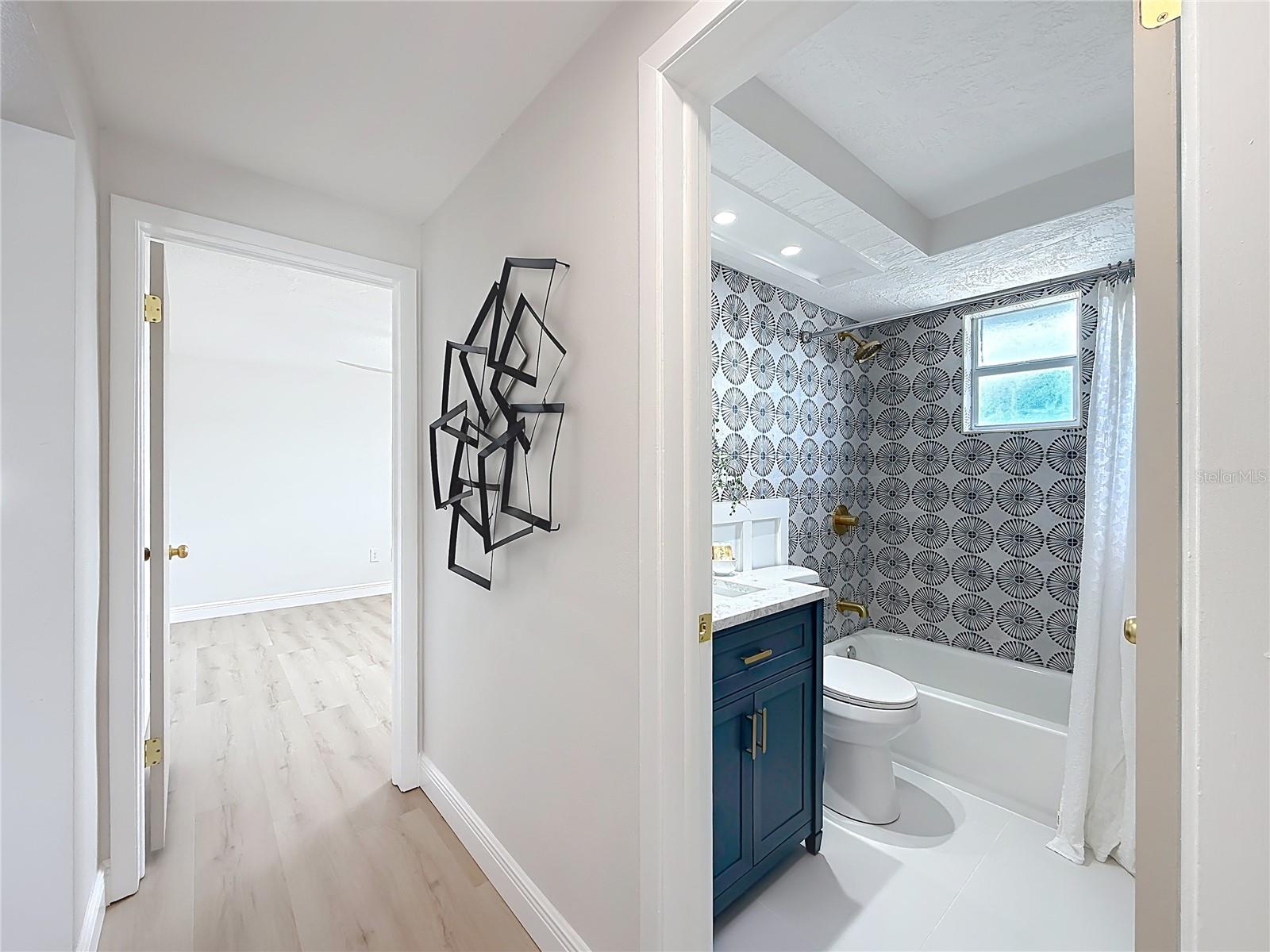 Image 13 of 39 For 8635 Gum Tree Avenue