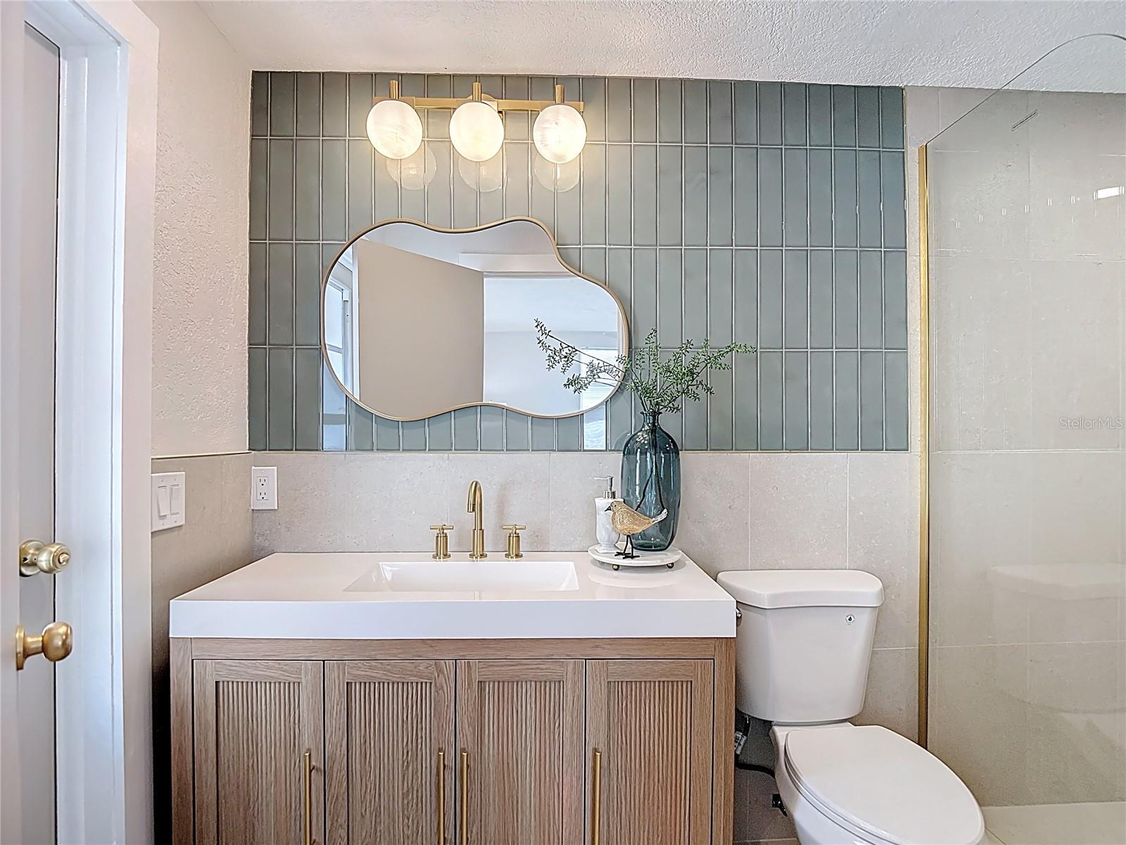 Image 16 of 39 For 8635 Gum Tree Avenue