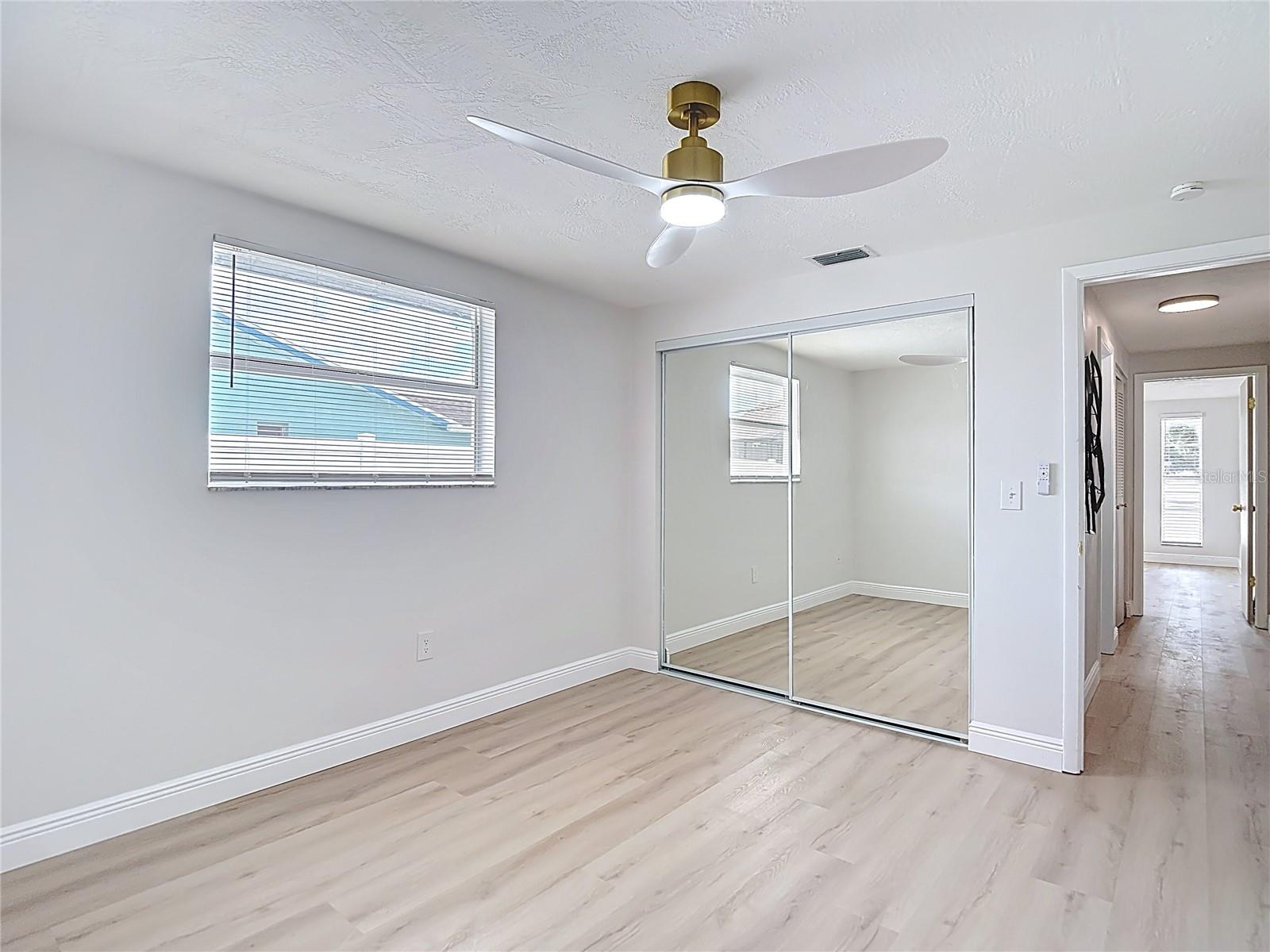 Image 20 of 39 For 8635 Gum Tree Avenue