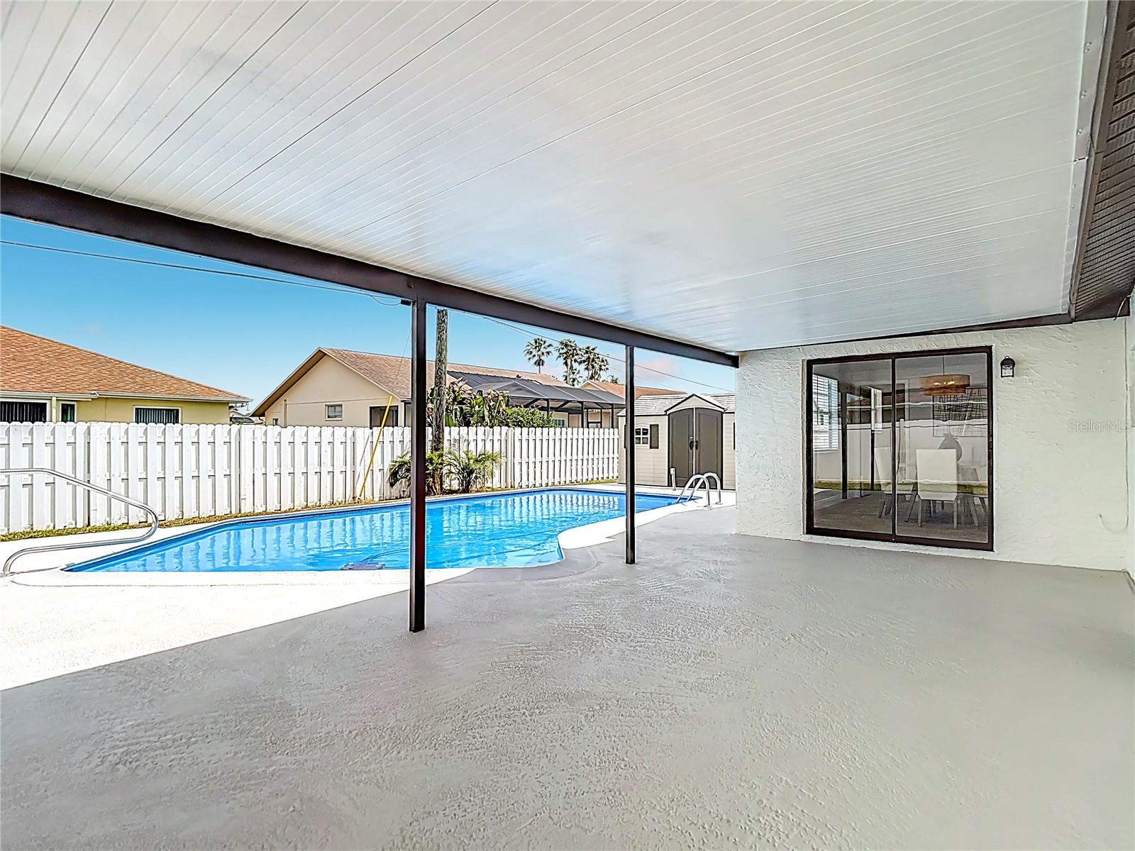 Image 23 of 39 For 8635 Gum Tree Avenue