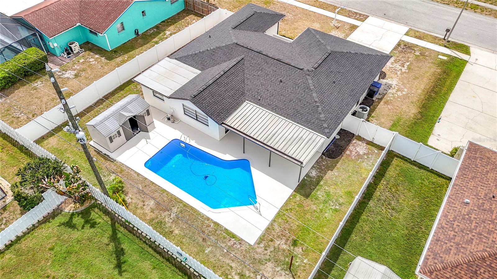 Image 34 of 39 For 8635 Gum Tree Avenue