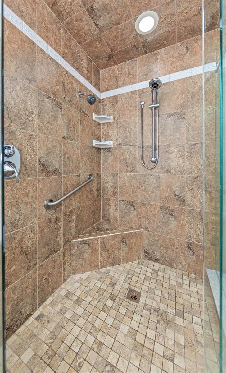 Image 13 of 55 For 3838 Muirfield Court