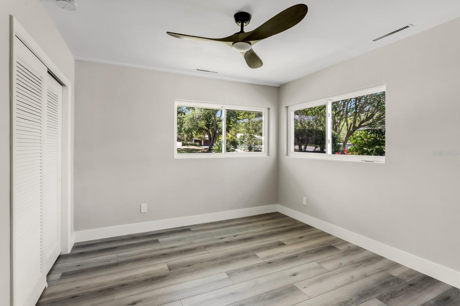 Image 31 of 36 For 1720 Brentwood Drive