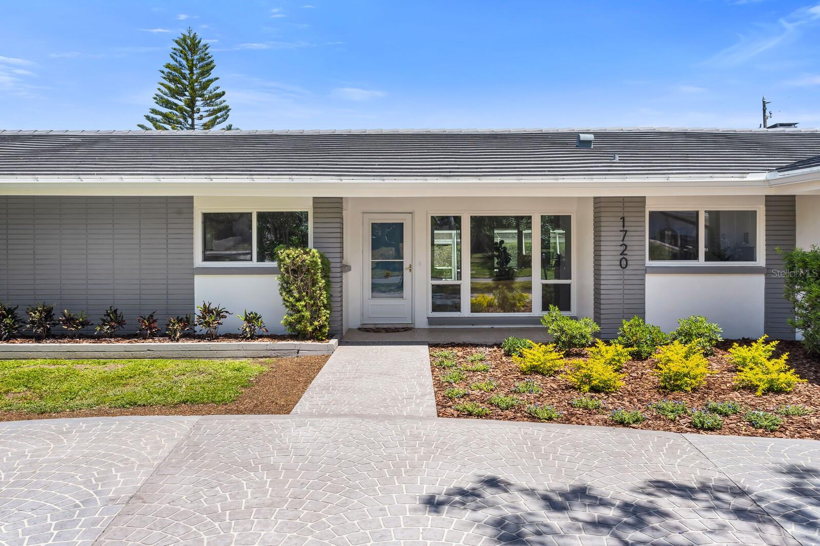 Image 5 of 36 For 1720 Brentwood Drive