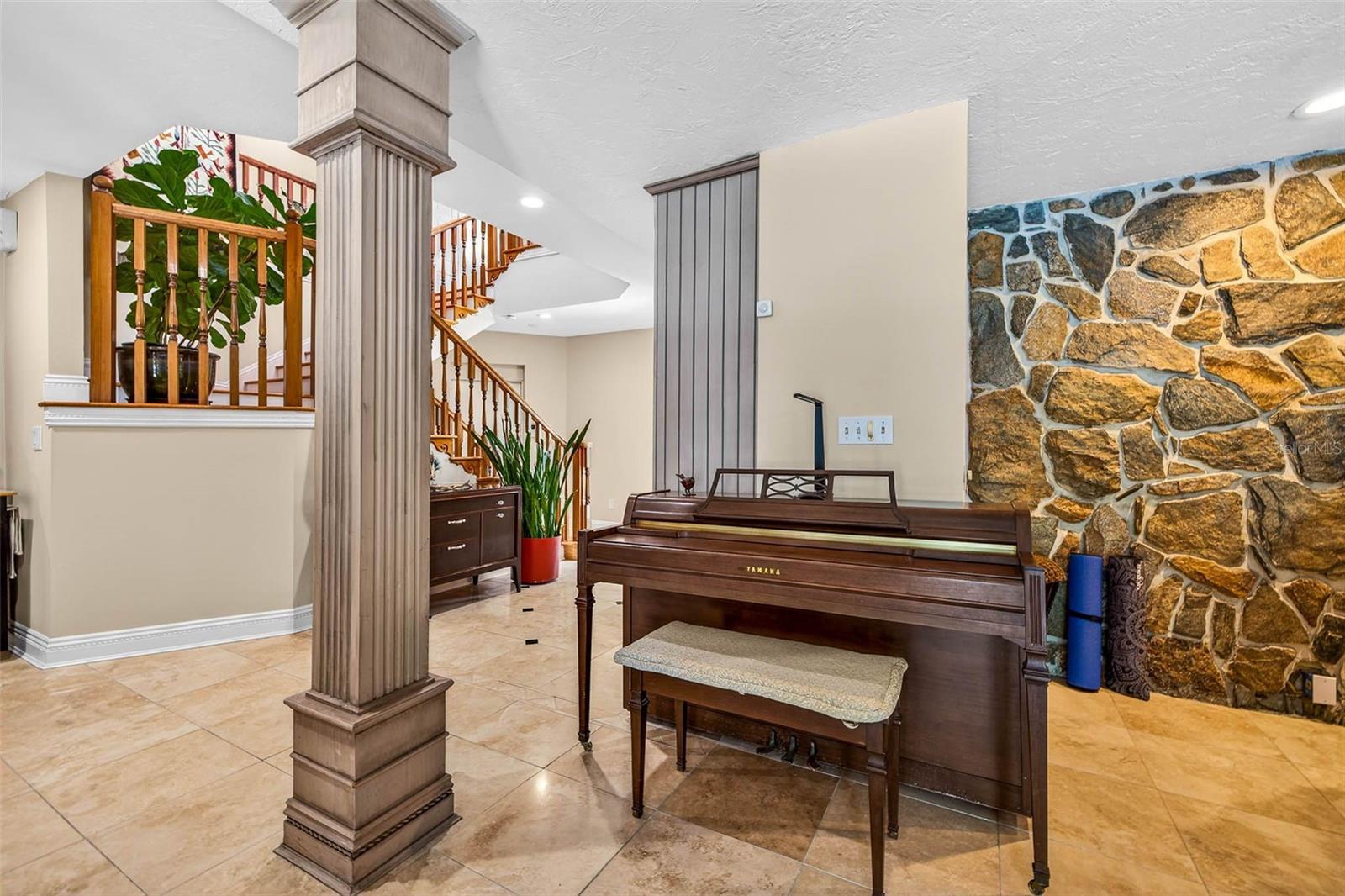 Image 15 of 47 For 342 2nd Avenue N