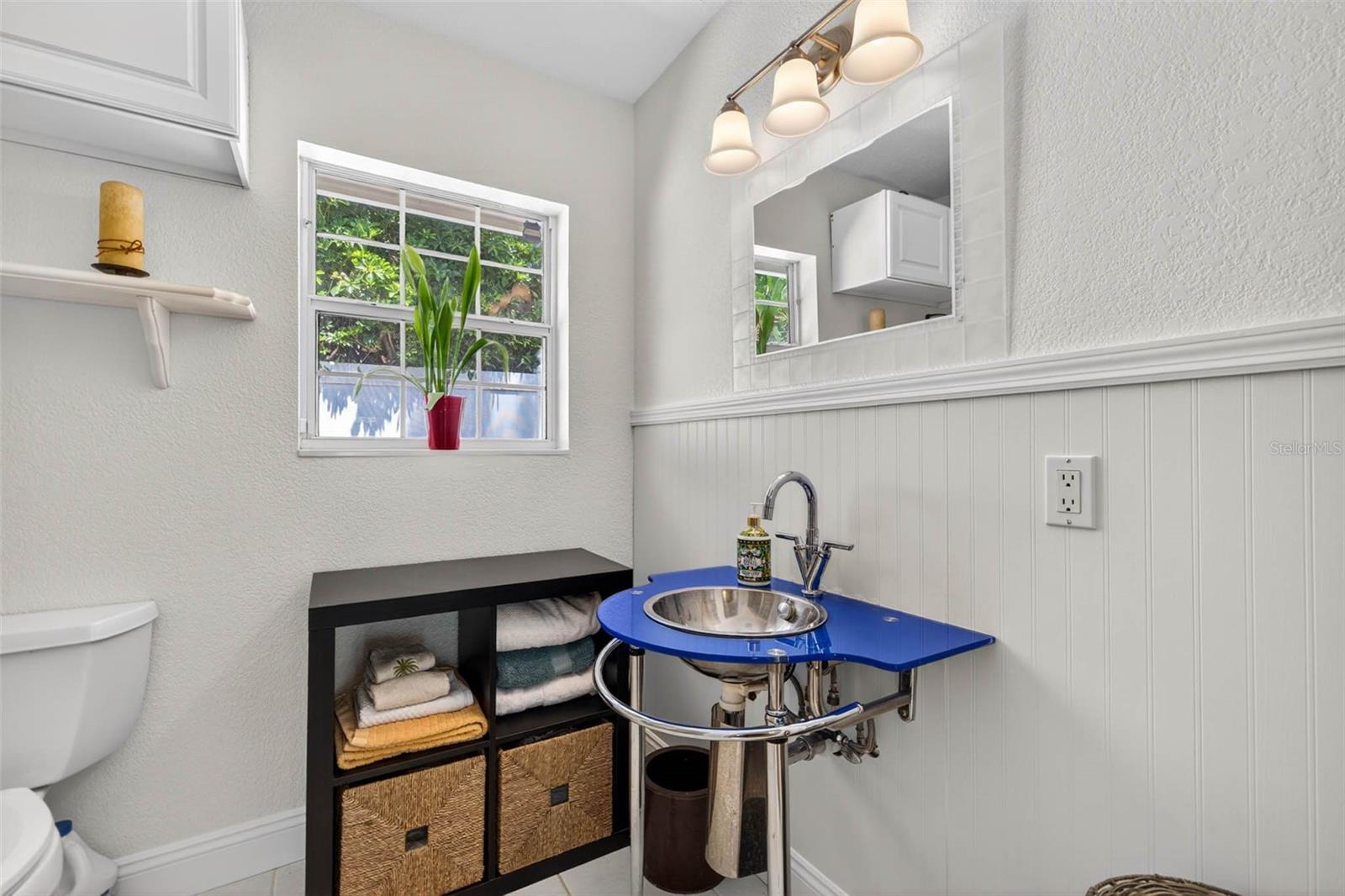 Image 21 of 47 For 342 2nd Avenue N