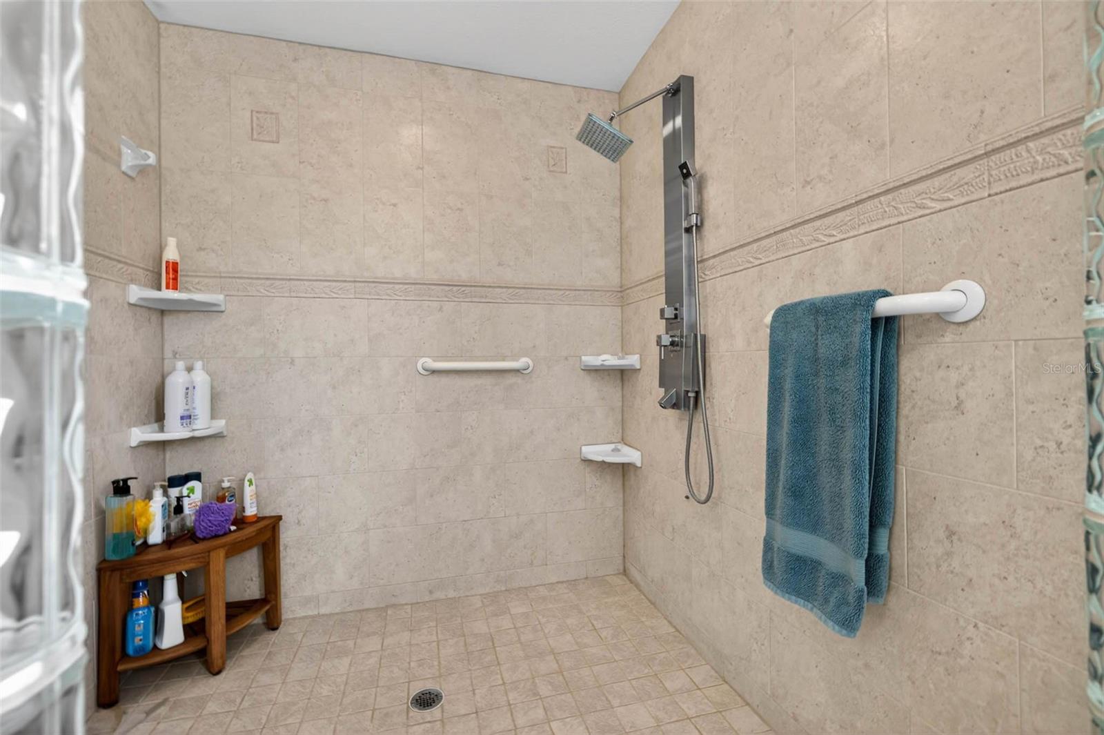 Image 32 of 47 For 342 2nd Avenue N