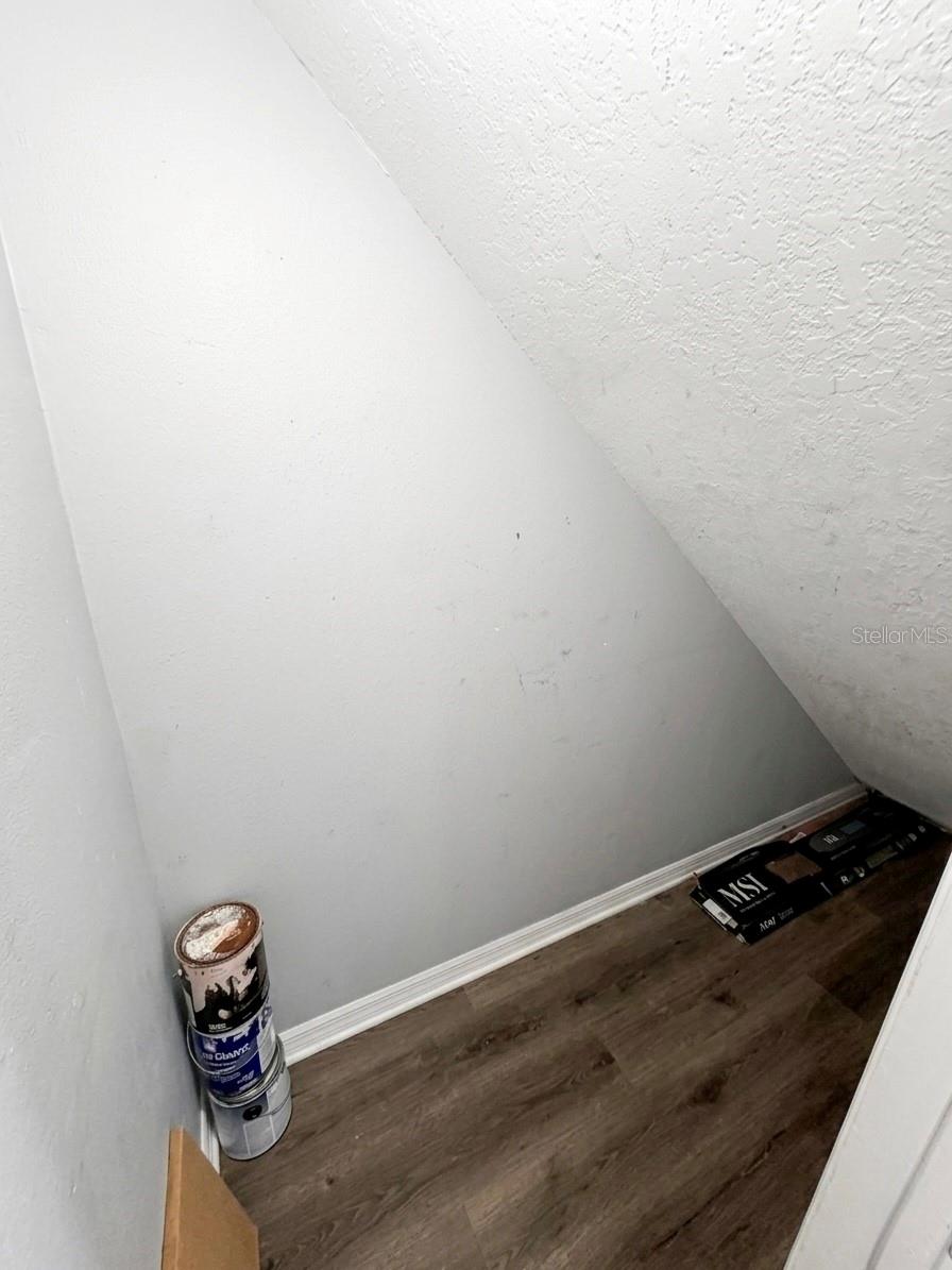 Image 15 of 17 For 2302 Maki Road 73