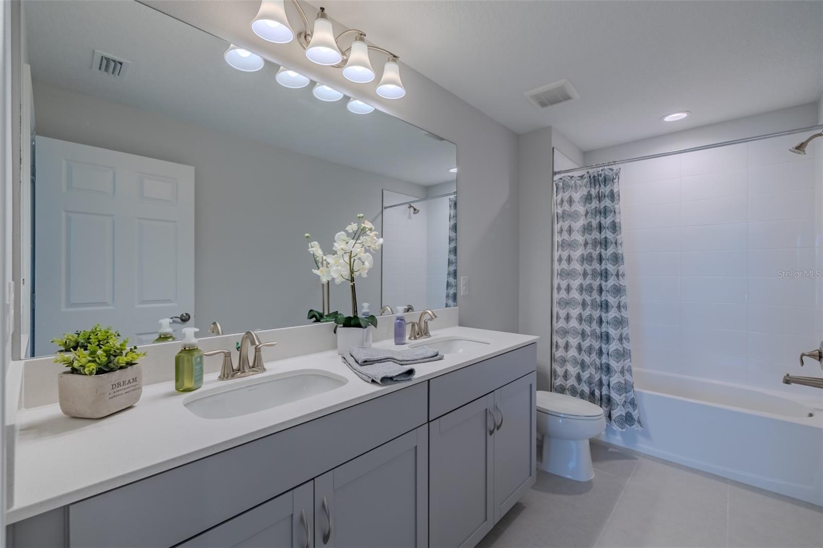 Image 32 of 61 For 14733 Gallop Run Drive