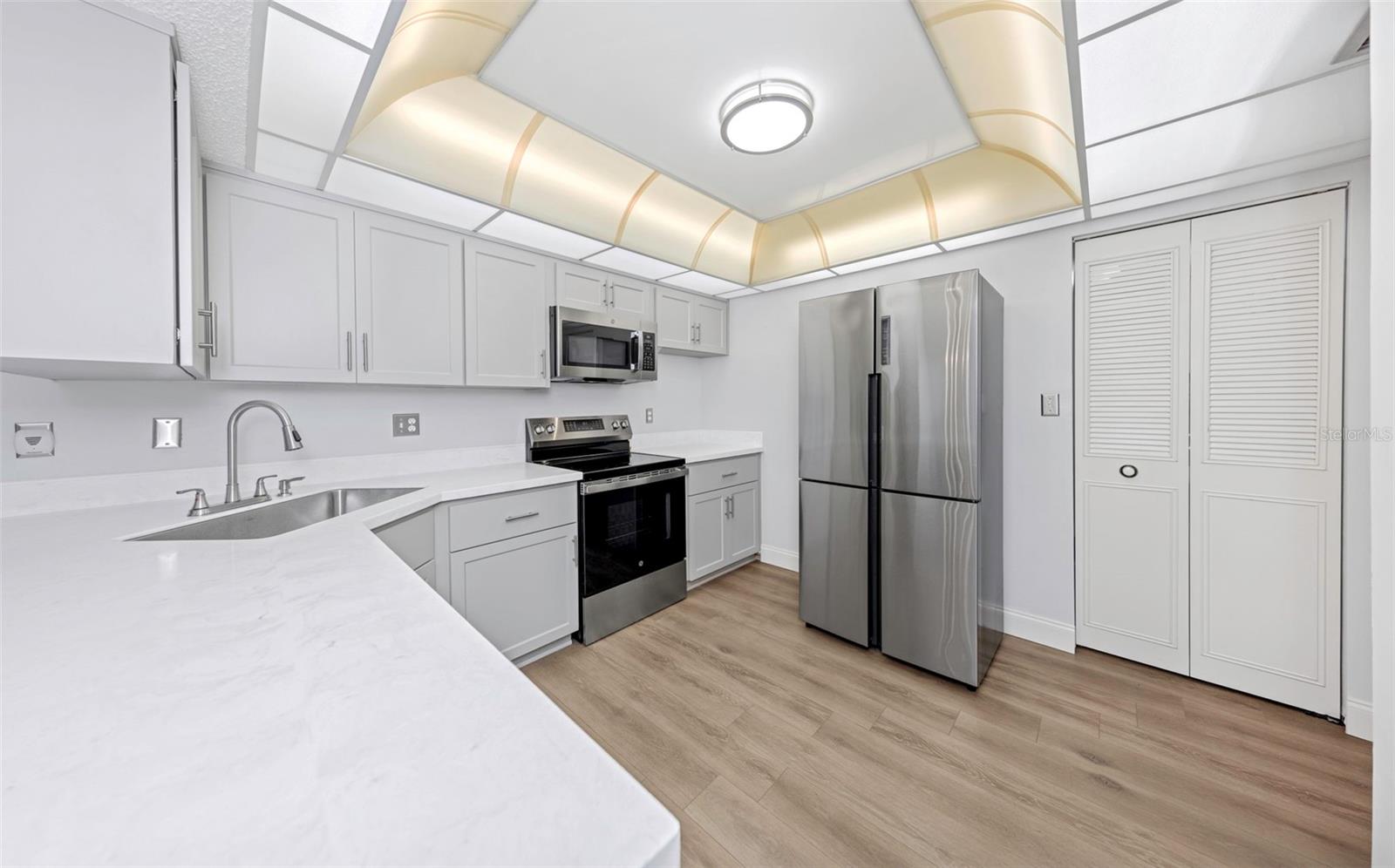 Image 12 of 56 For 1655 Highland Avenue I181