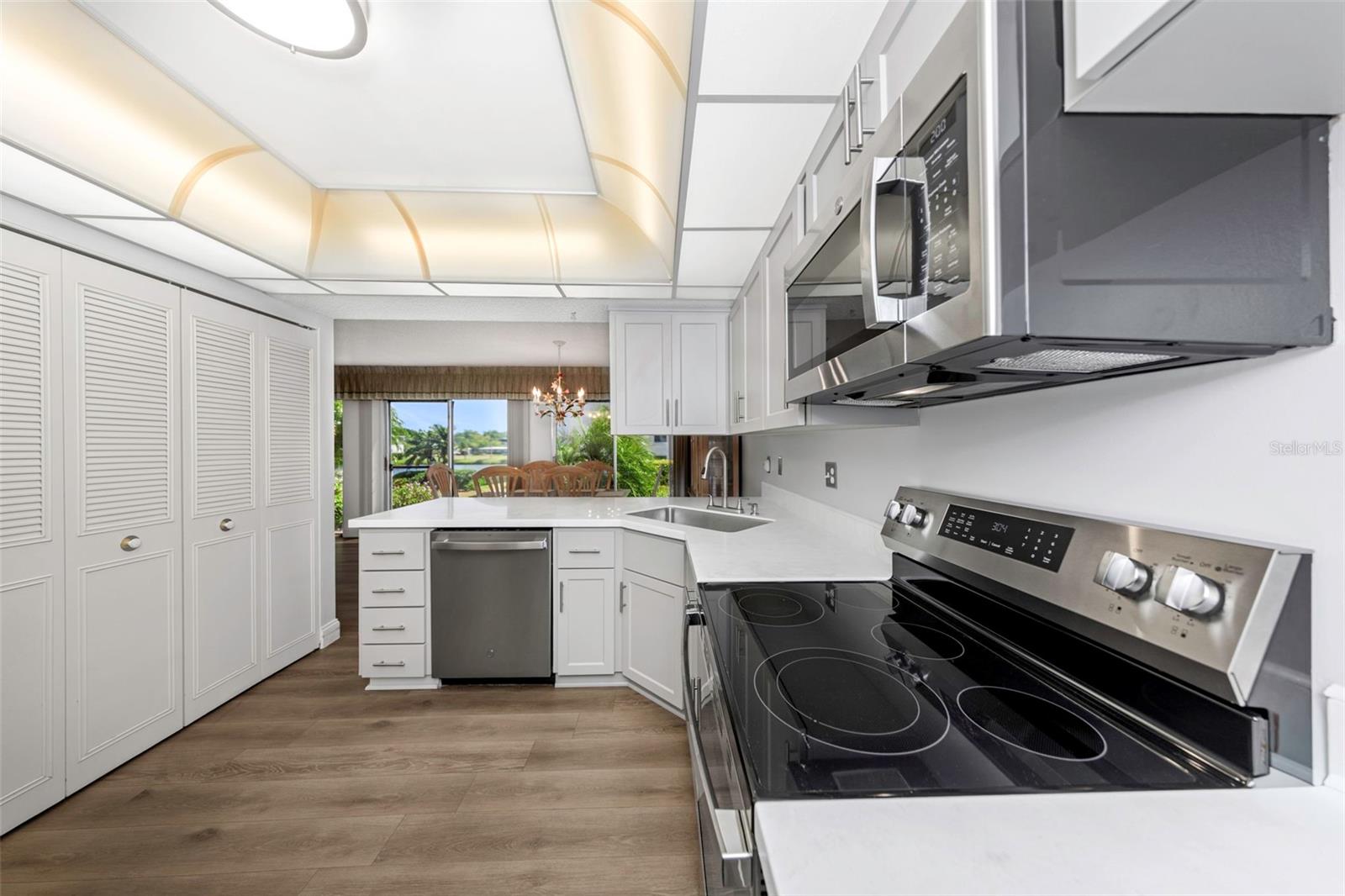 Image 13 of 56 For 1655 Highland Avenue I181