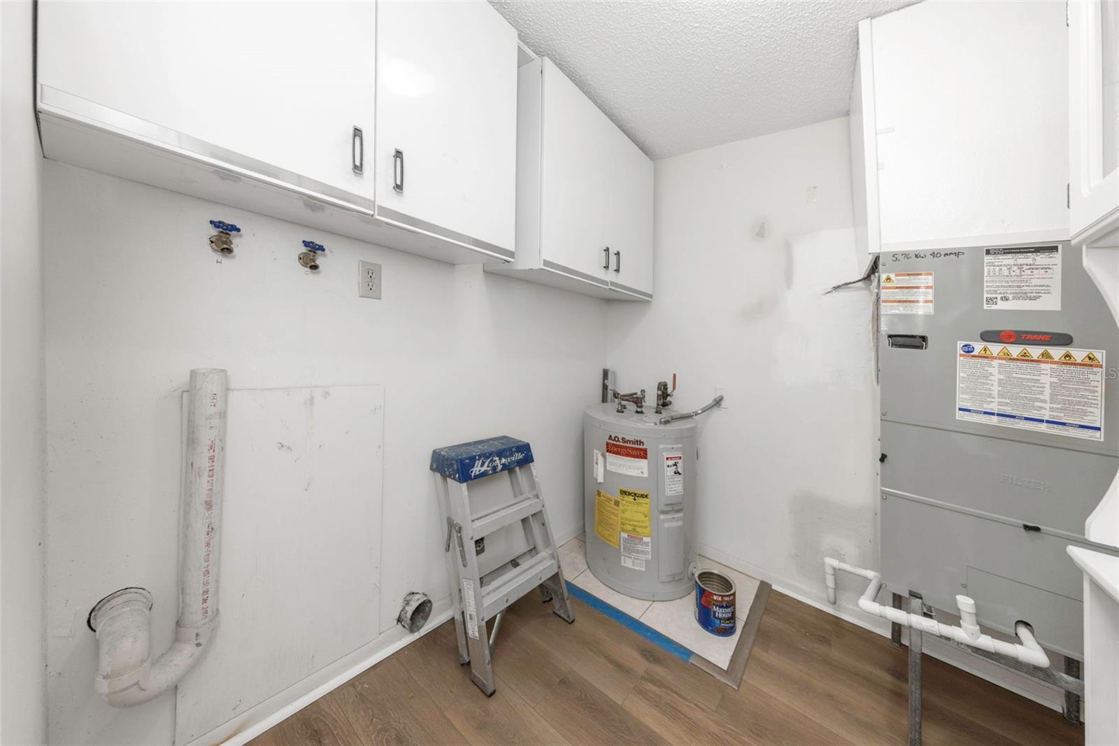 Image 15 of 56 For 1655 Highland Avenue I181