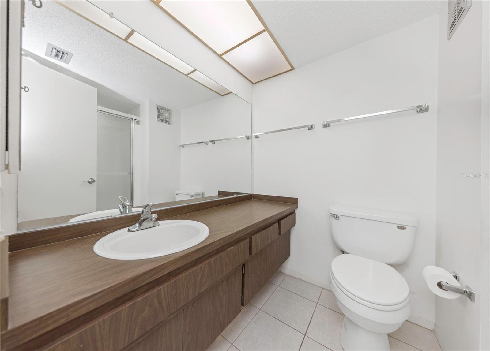 Image 16 of 56 For 1655 Highland Avenue I181