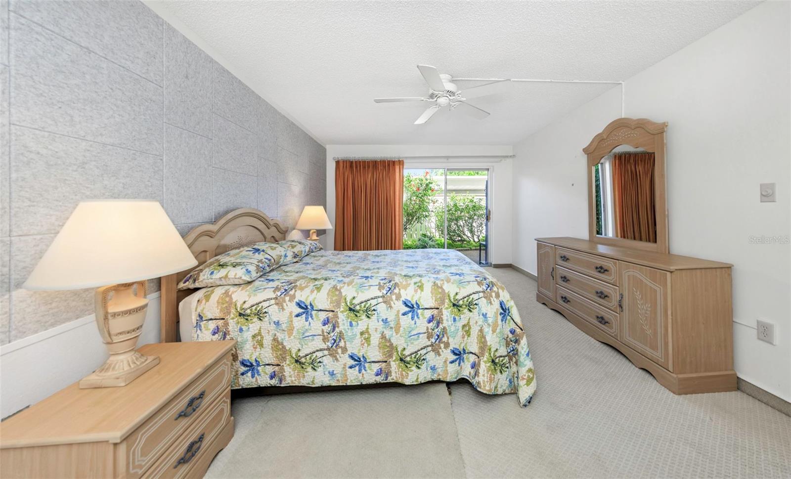 Image 22 of 56 For 1655 Highland Avenue I181