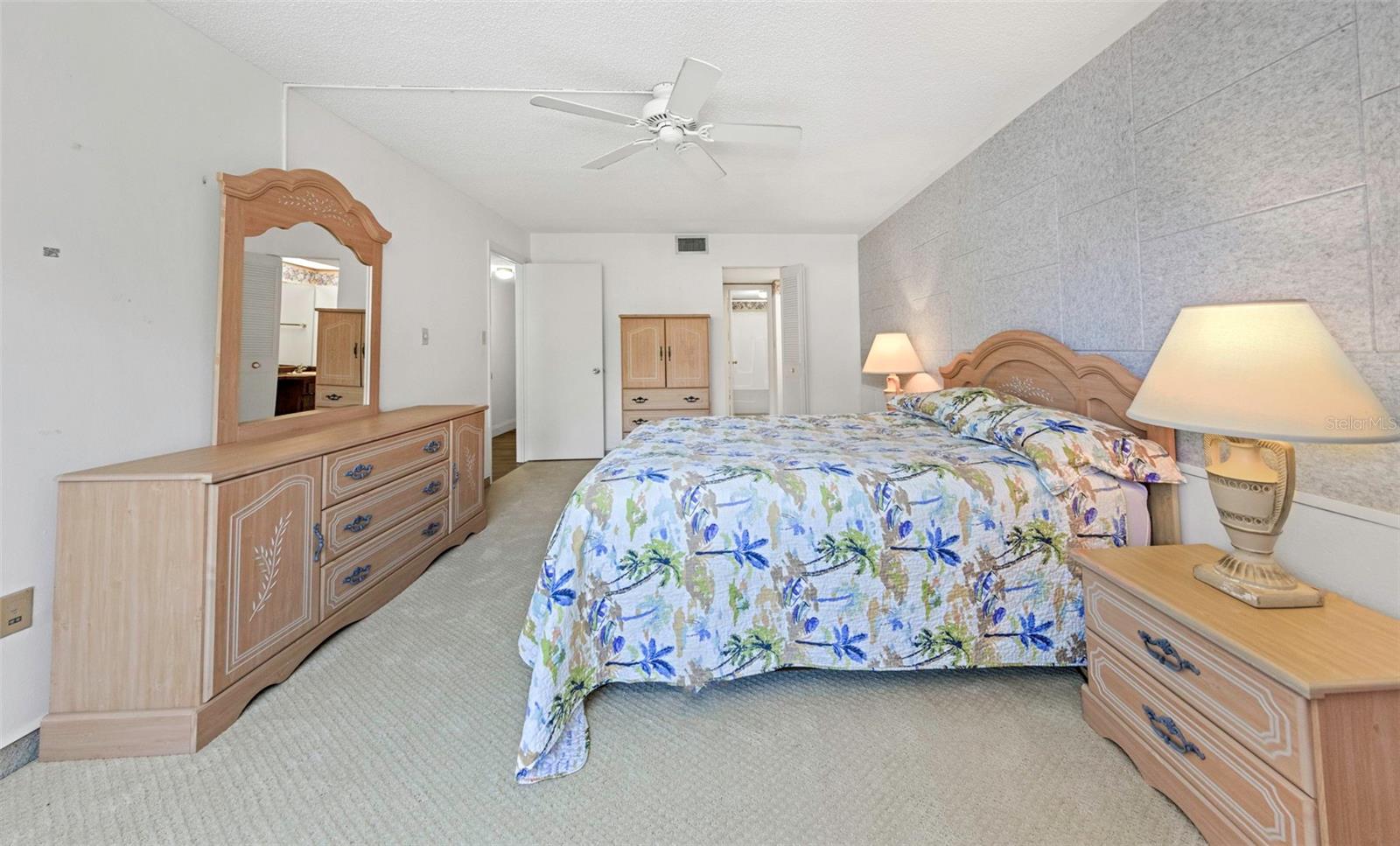 Image 23 of 56 For 1655 Highland Avenue I181