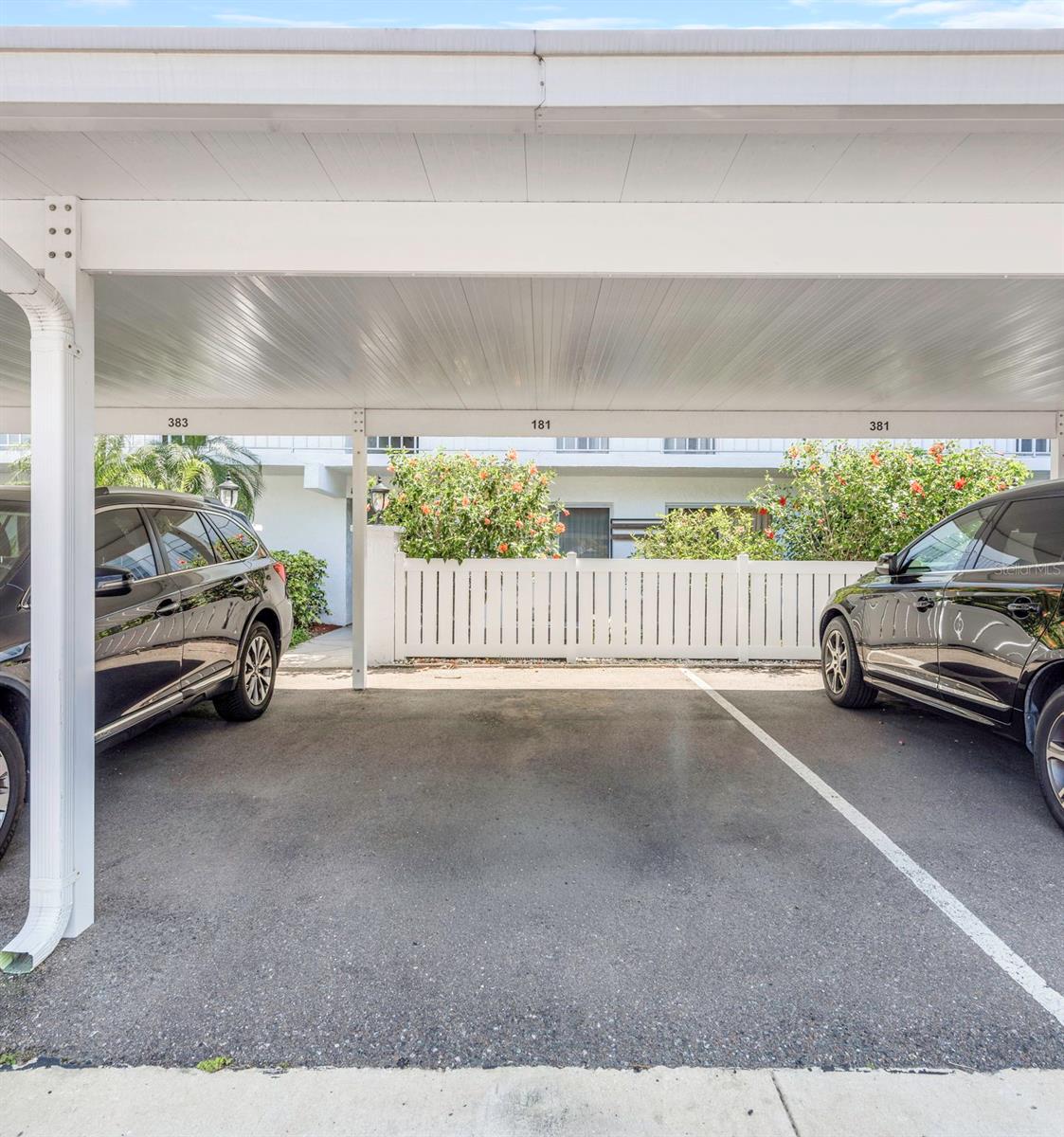 Image 4 of 56 For 1655 Highland Avenue I181