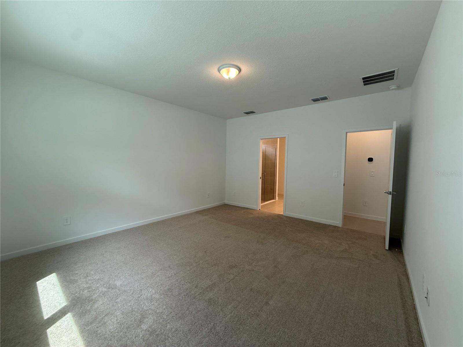 Image 13 of 54 For 3915 Big Sky Dr