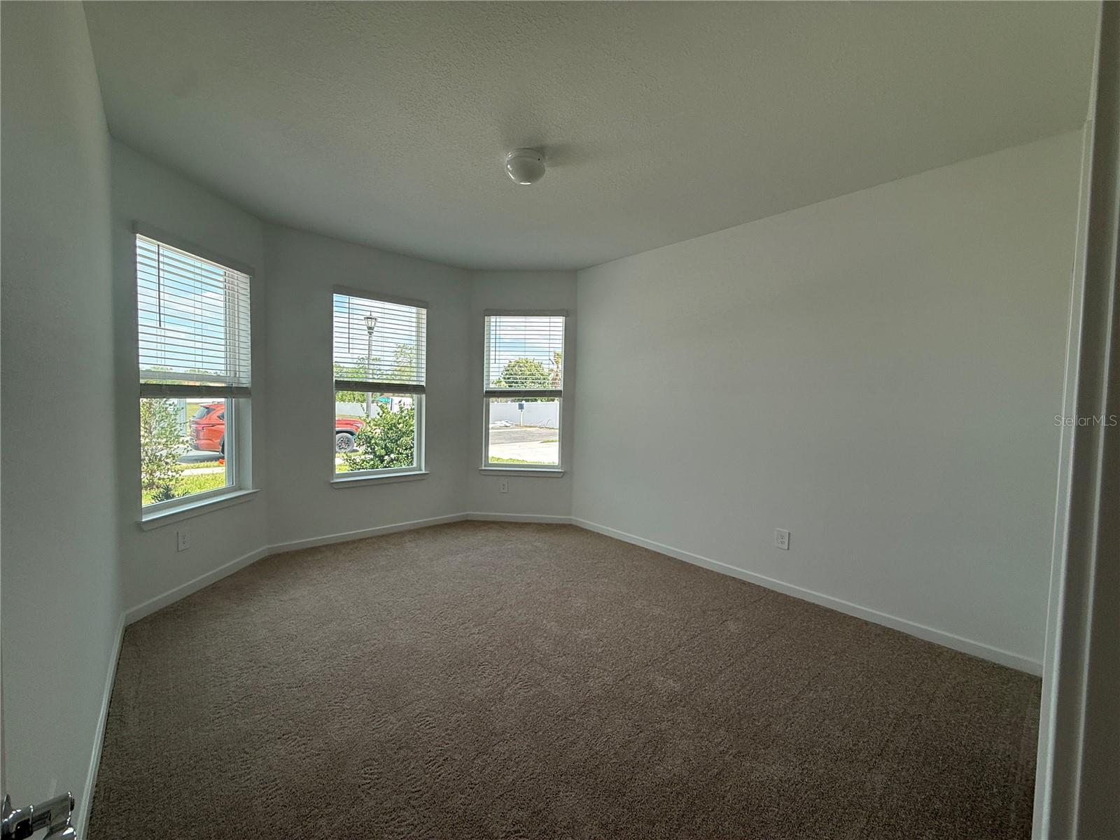 Image 30 of 54 For 3915 Big Sky Dr