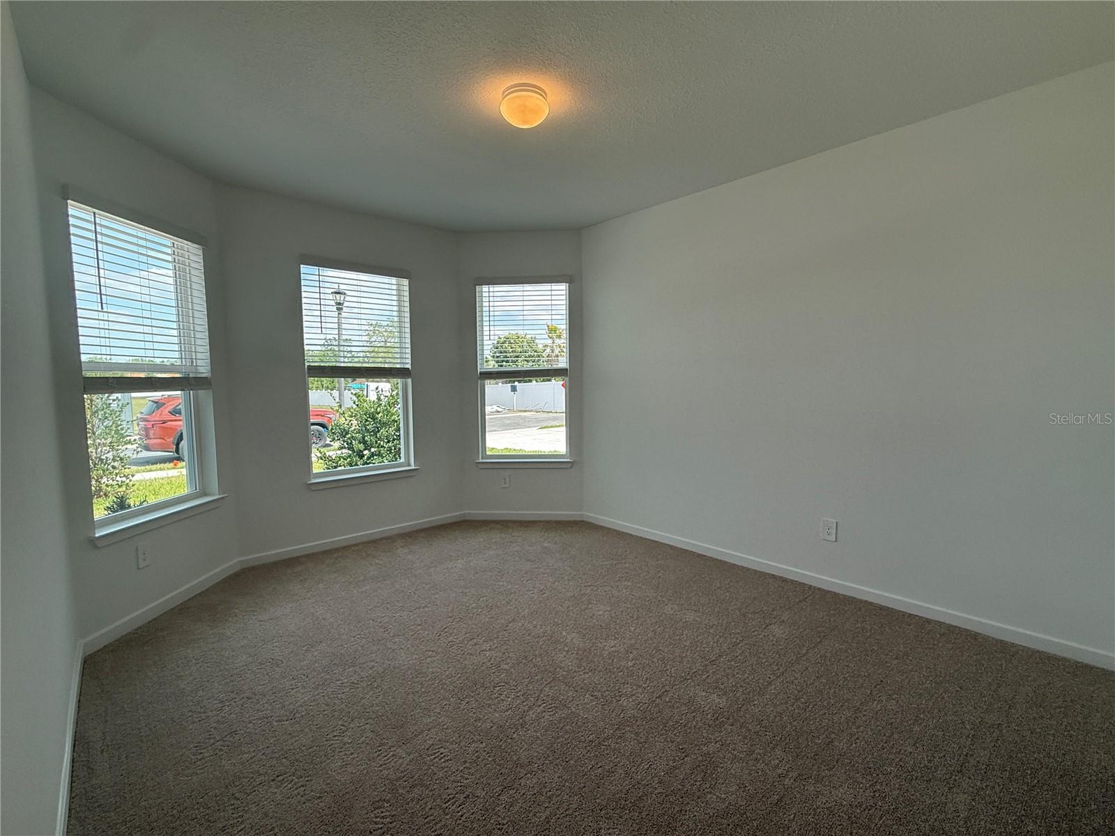 Image 31 of 54 For 3915 Big Sky Dr