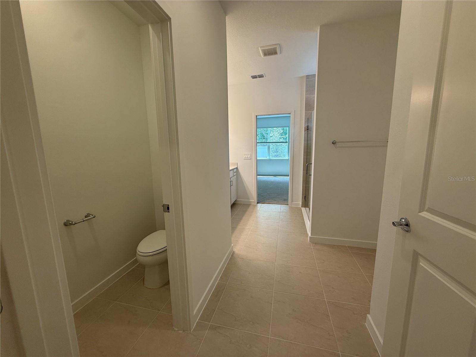 Image 4 of 54 For 3915 Big Sky Dr