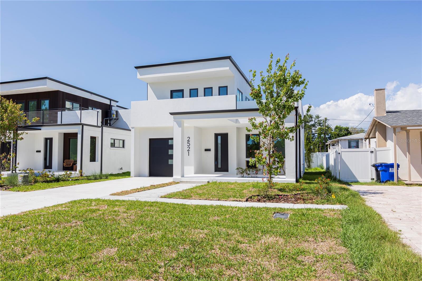 Image 3 of 77 For 2521 18th Avenue N