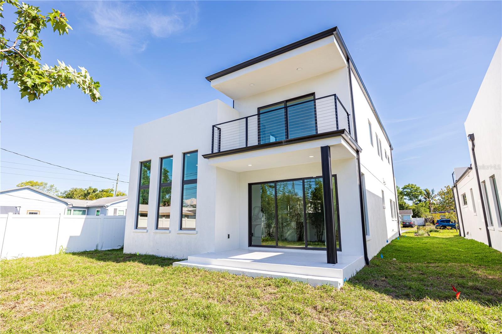 Image 36 of 77 For 2521 18th Avenue N