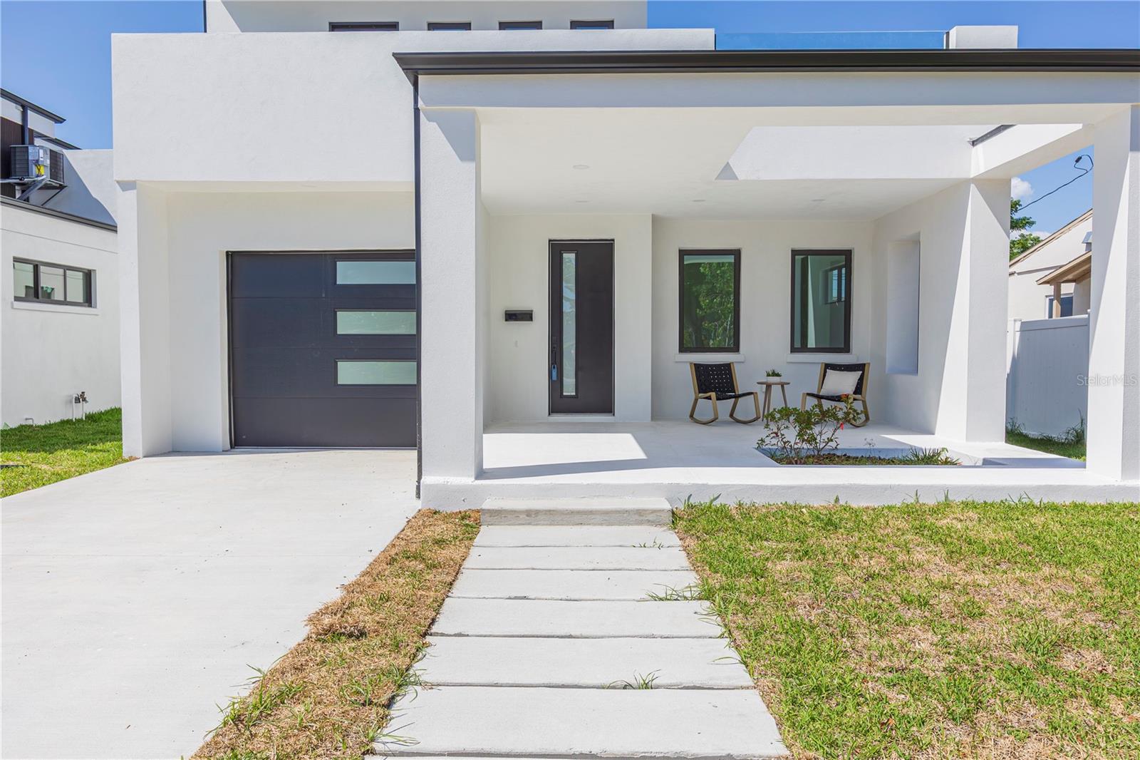 Image 39 of 77 For 2521 18th Avenue N