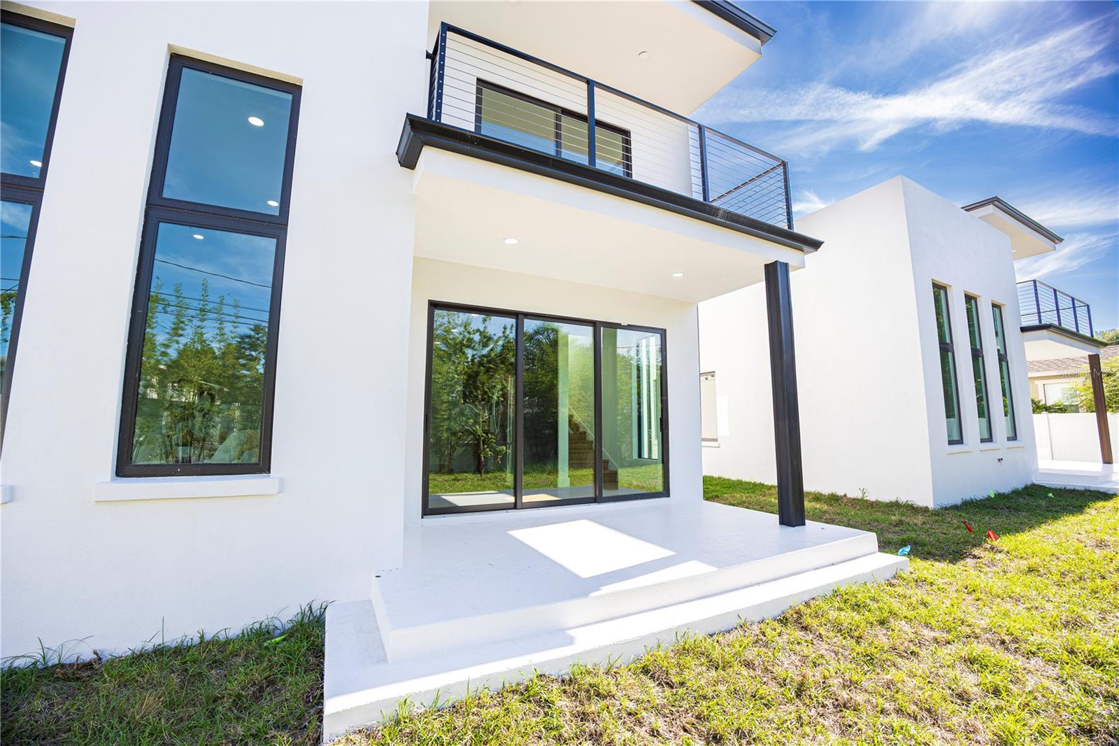 Image 42 of 77 For 2521 18th Avenue N