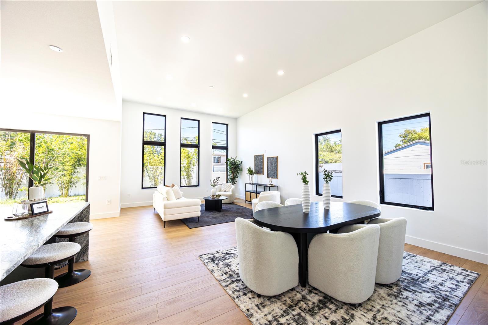 Image 5 of 77 For 2521 18th Avenue N