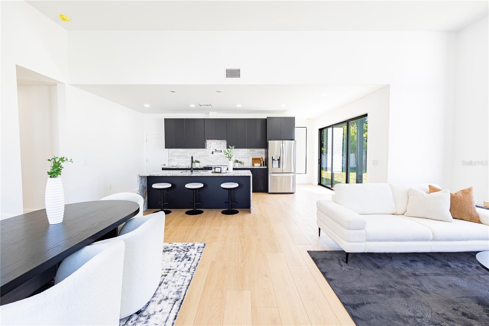 Image 55 of 77 For 2521 18th Avenue N